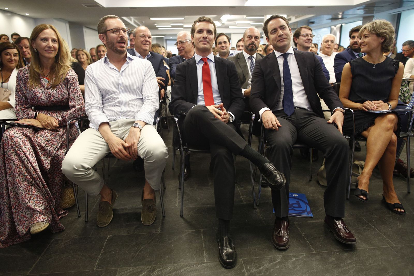 (I-D) Los vicesecretarios generales del PP Marta González y Javier Maroto; el presidente del partido, Pablo Casado; el secretario general del Partido Popular, Teodoro García Egea; y la vicesecretari
