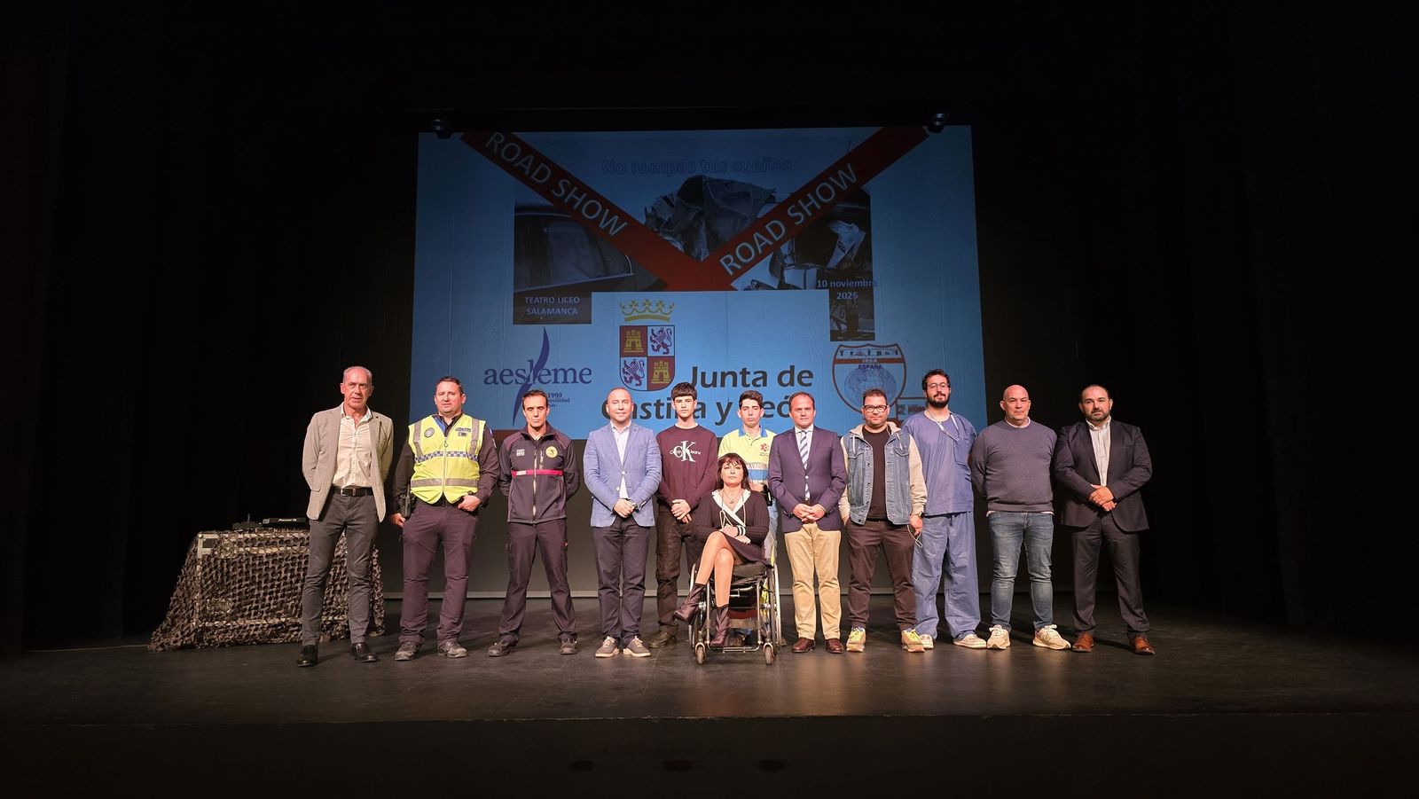 El concejal de Protección Ciudadana y Tráfico, Ángel Molina, asiste a la actividad escolar de concienciación sobre seguridad vial de Aesleme