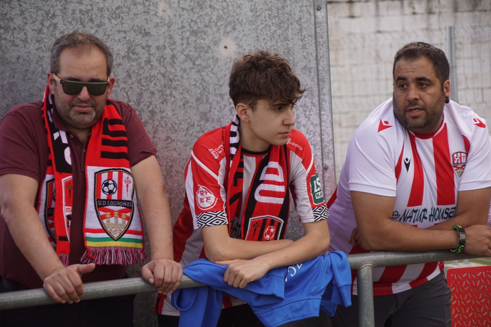 011dc517-076f-4fb7-85fe-24aa25e3d98e