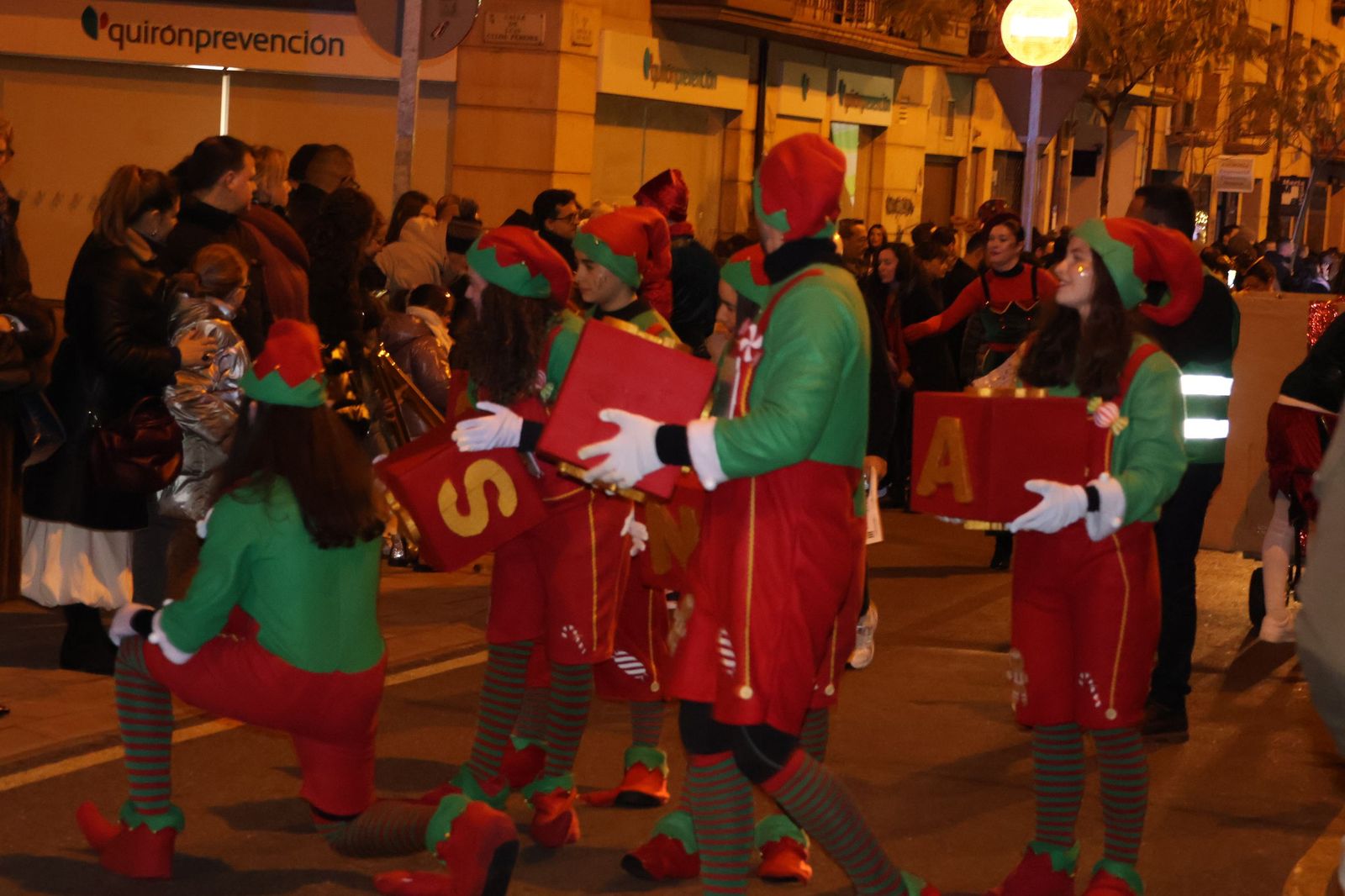 GALERÍA | El animado pasacalles de Escena por el centro de Zamora, en imágenes