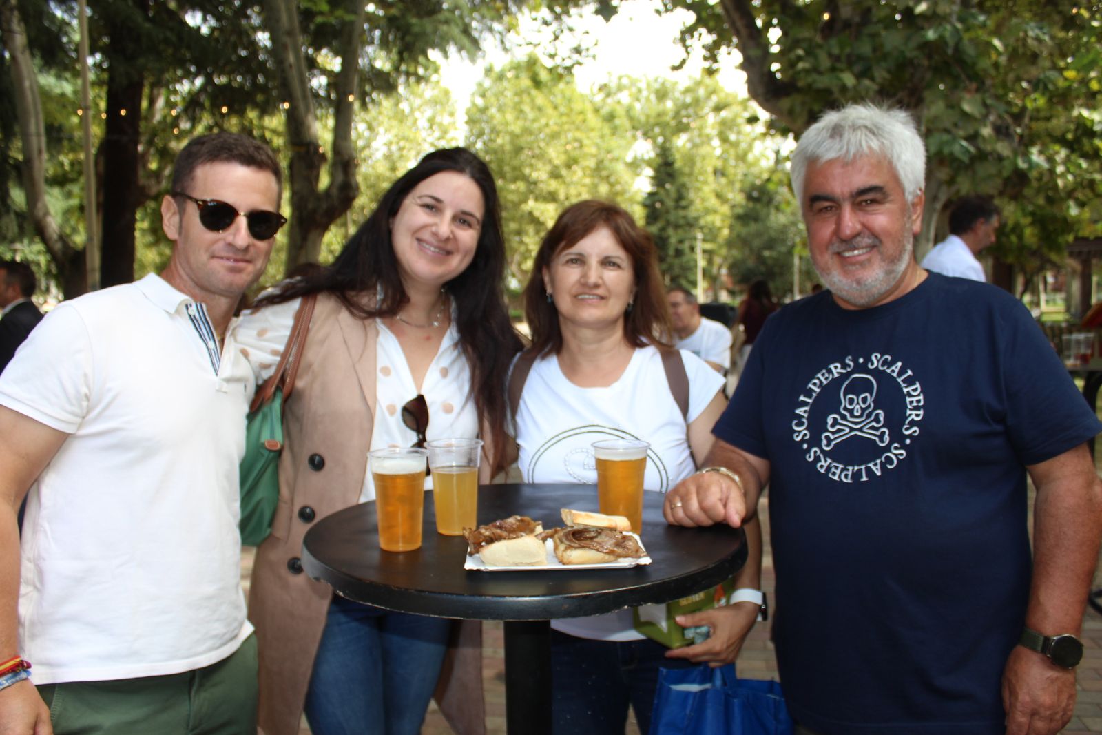 Ambiente en la Feria de Día en el mediodía de este viernes
