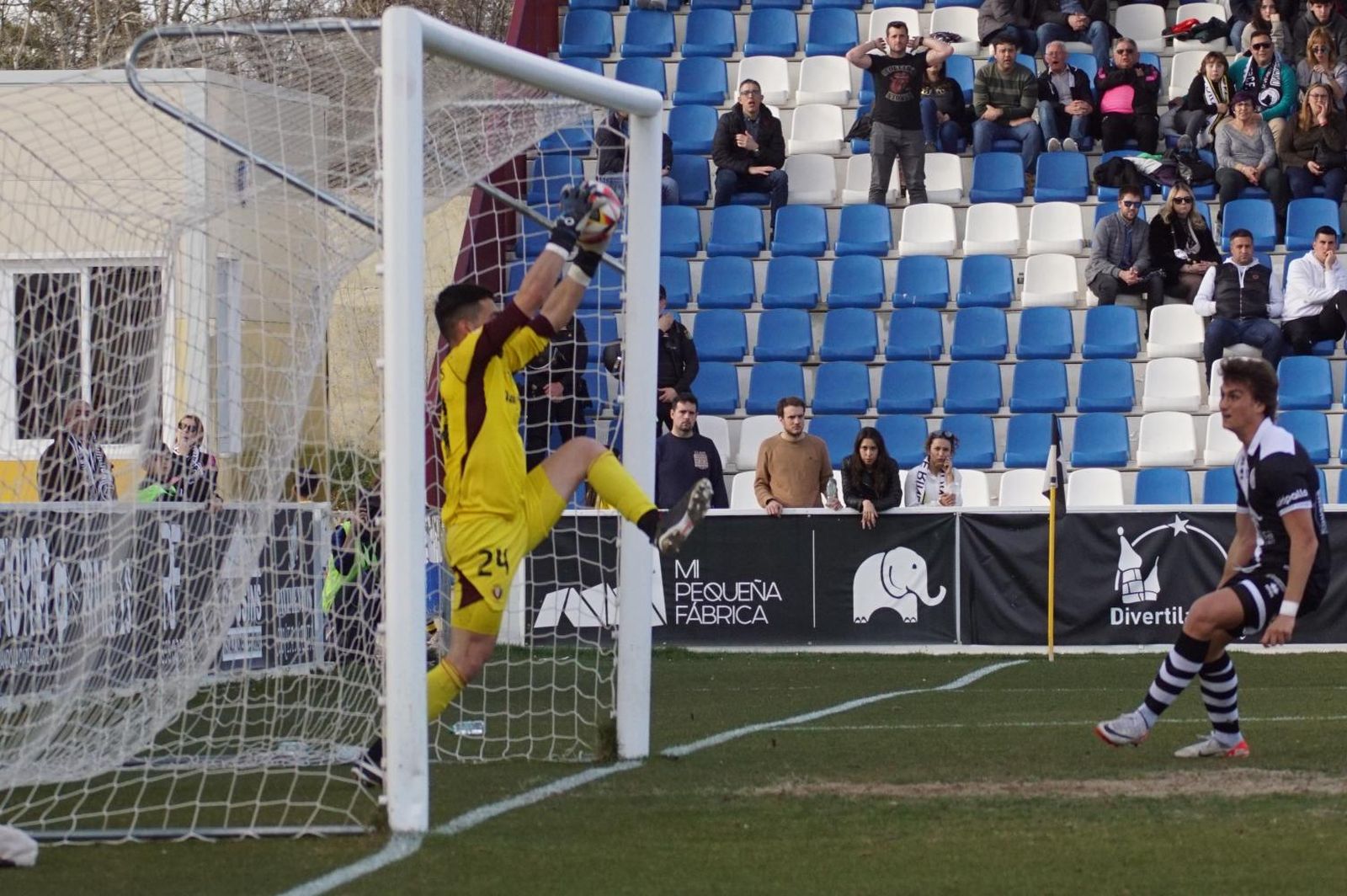 GALERÍA  Unionistas   Osasuna Promesas. Fotos Juanes (8)