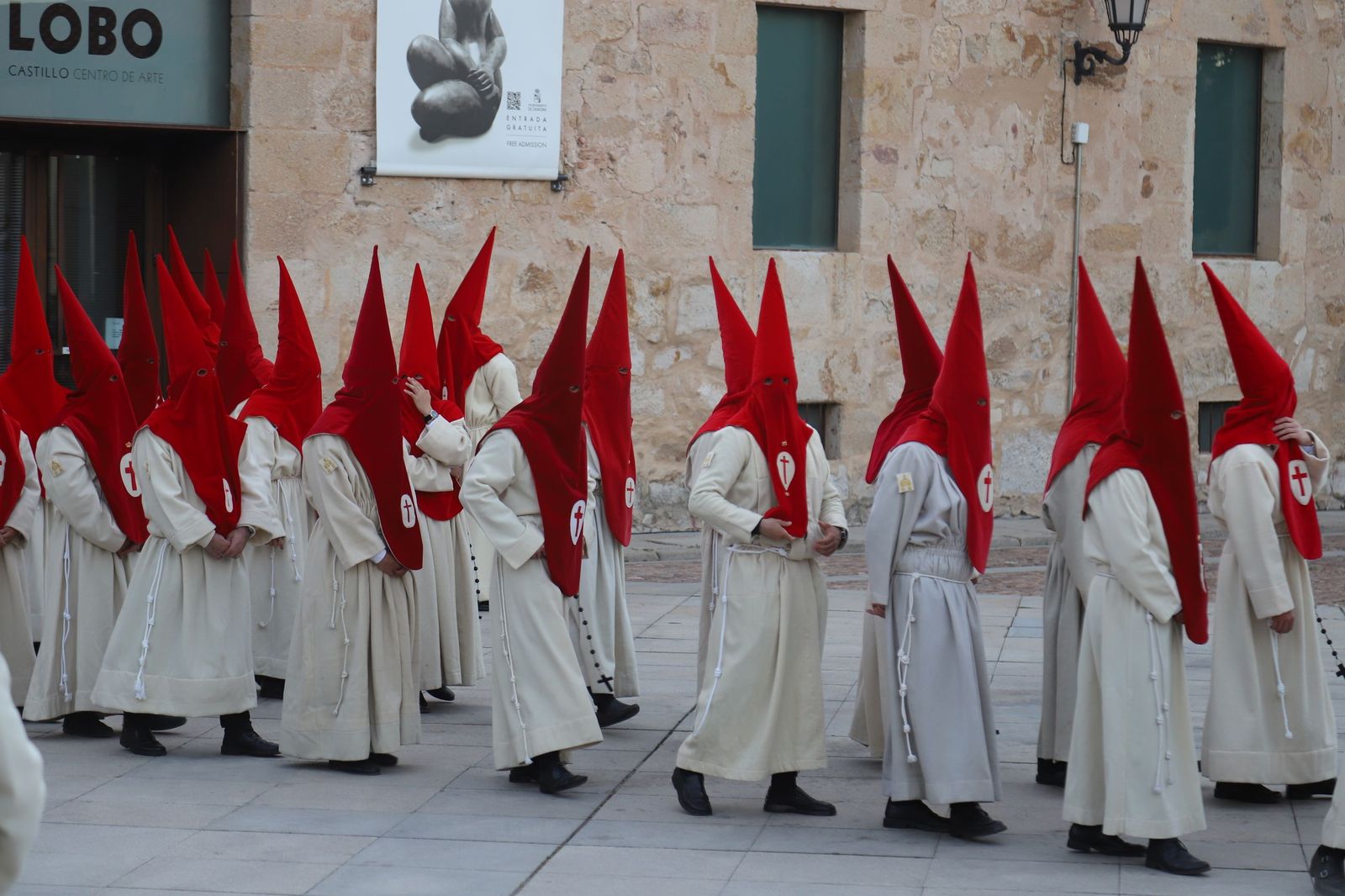 GALERÍA | Revive en imágenes la procesión del Silencio