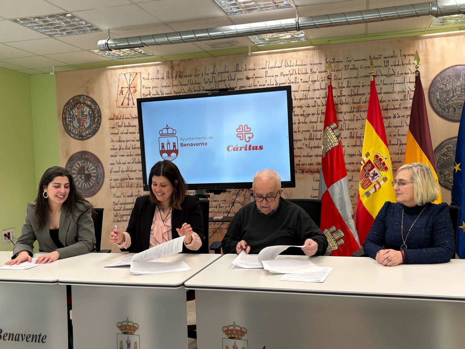 Benavente renueva su convenio con Cáritas para ayudar a las familias más vulnerables