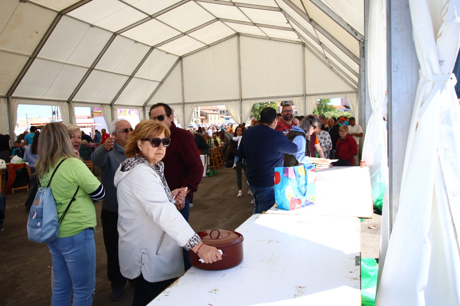 Villamayor de la Armuña vive un gran sábado con su tradicional comida popular