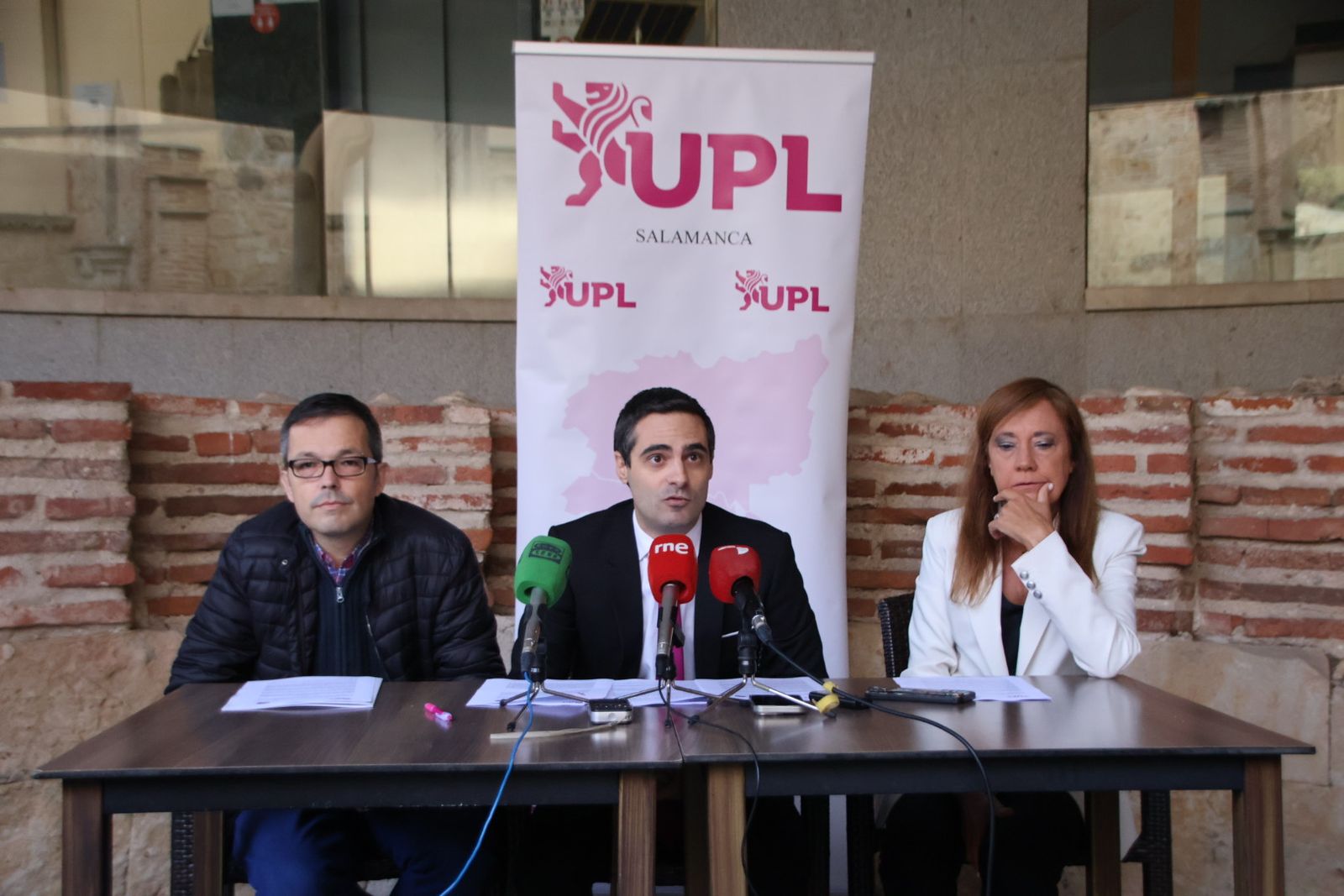 UPL presenta la Moción que han registrado y se debatirá en el próximo pleno de las Cortes autonómicas
