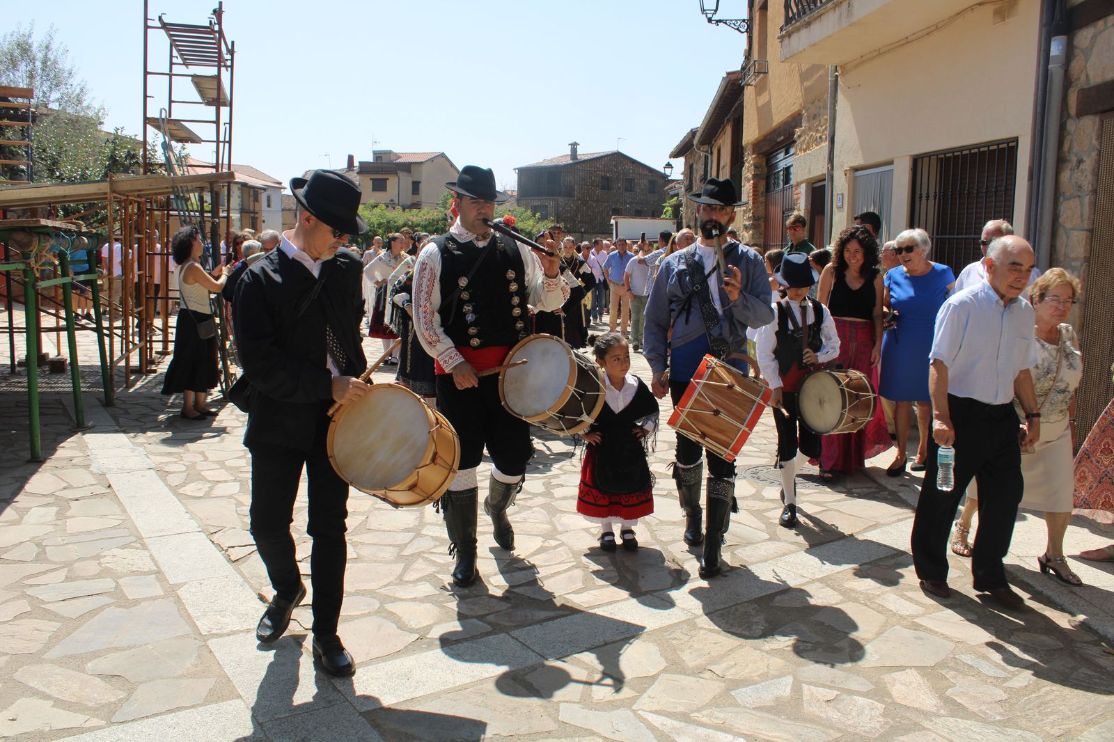 procesion-y-ofertorio-villanueva-del-conde-33