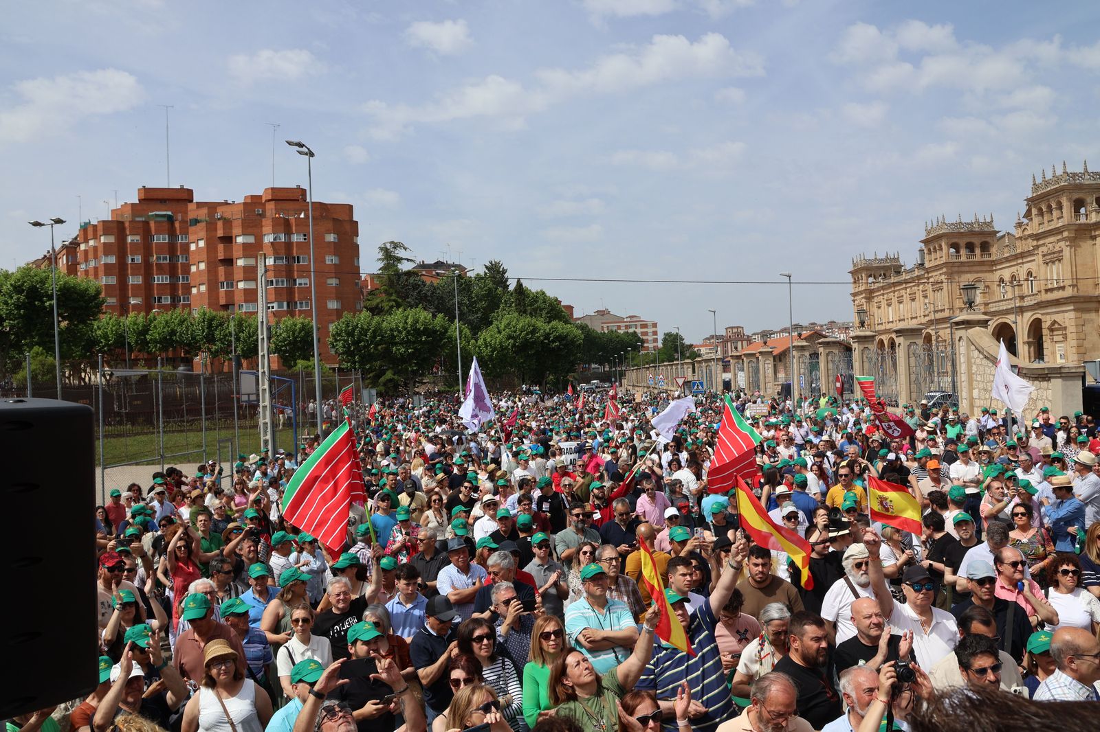 manifestacion-contra-la-perida-de-servicios-de-ave-64