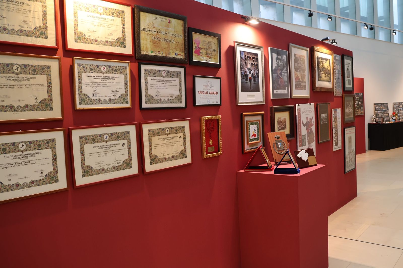 Los recuerdos de 70 años del grupo Doña Urraca en imágenes