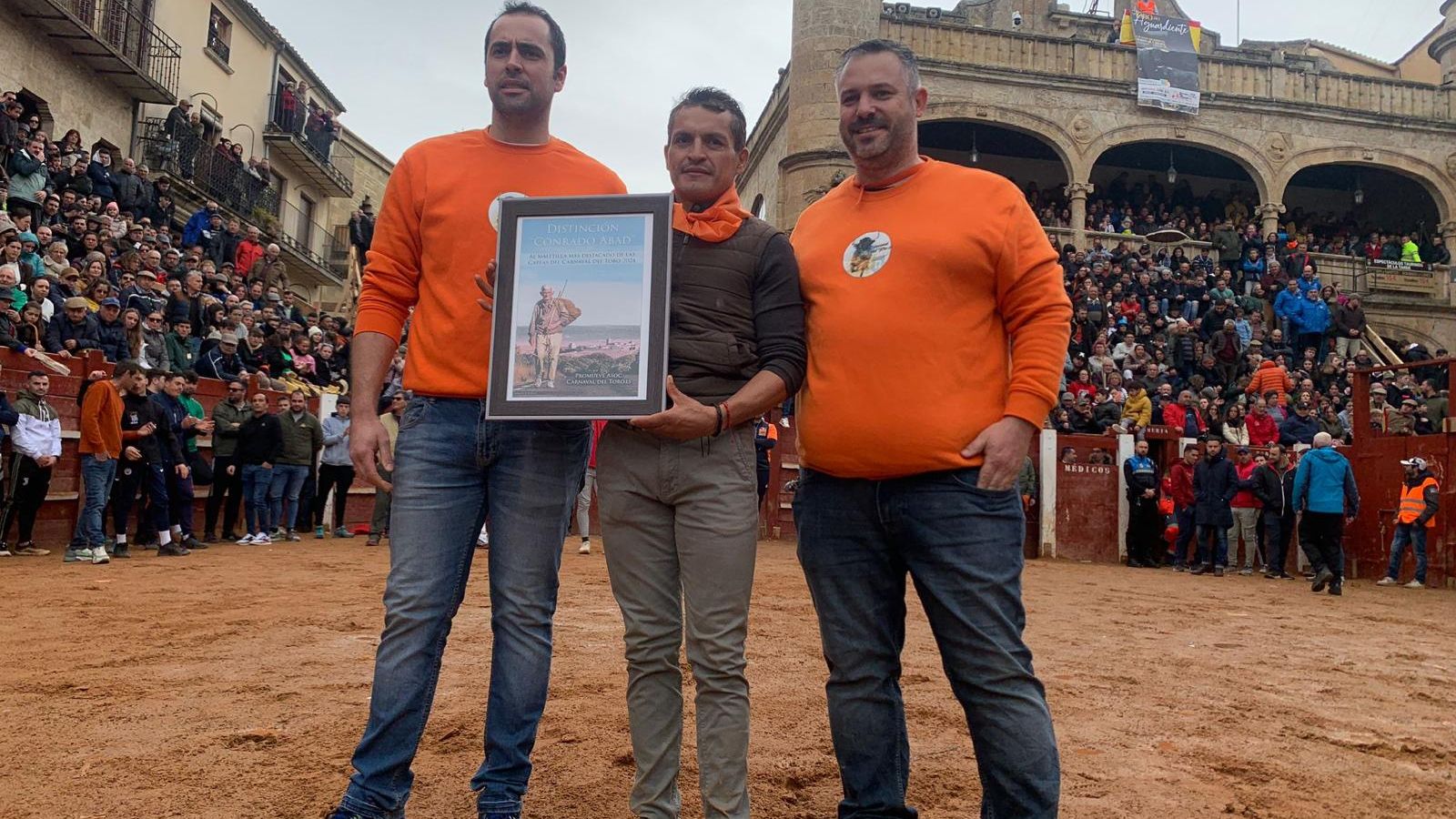 Distinción 'Conrado Abad' al maletilla Jerónimo Sandoval en la capea matutina del martes de Carnaval 2024