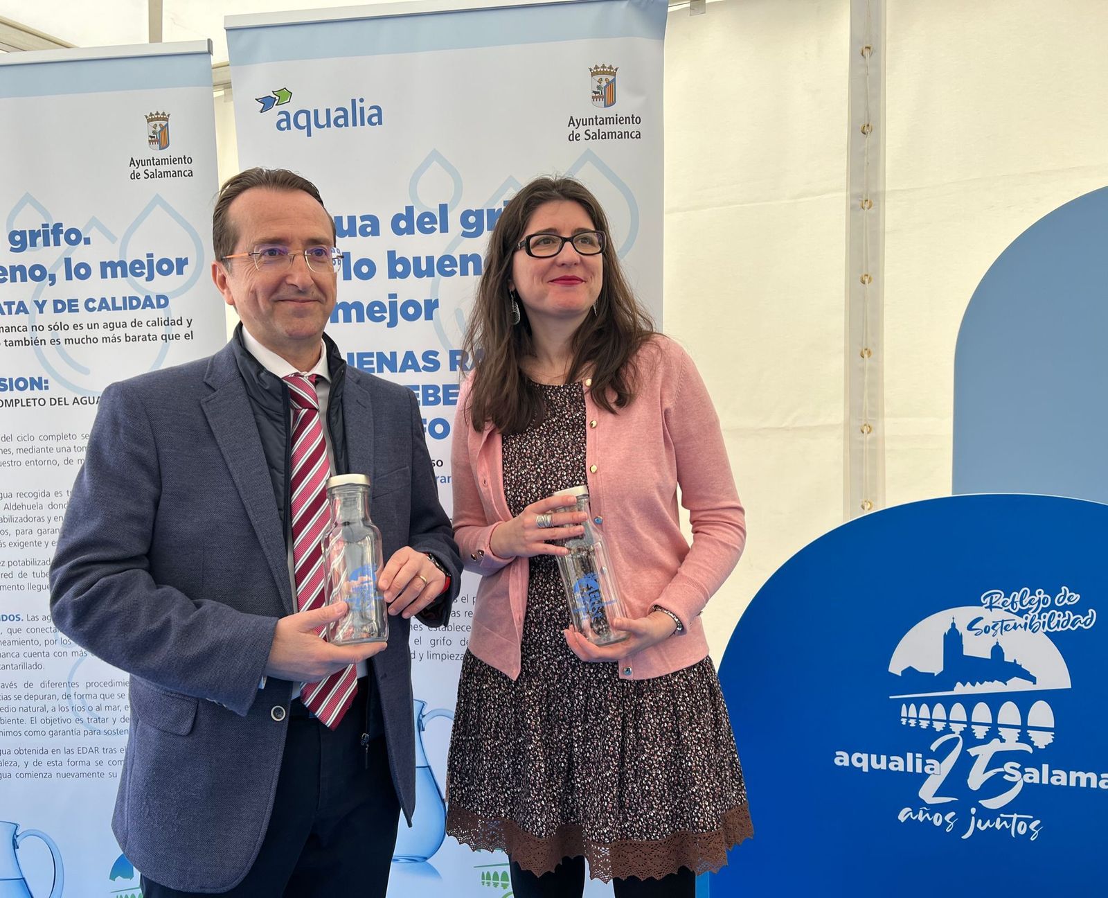 La concejala de Medio Ambiente, Miryam Rodríguez, junto a Javier Rodríguez, gerente de Aqualia