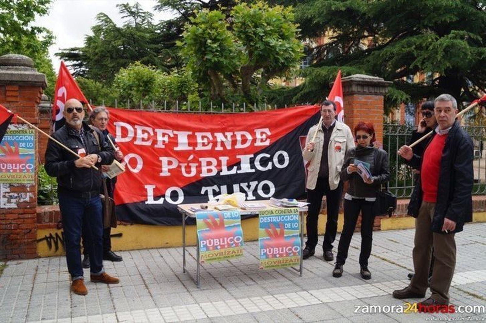 CGT continúa con su campaña en defensa de los servicios públicos