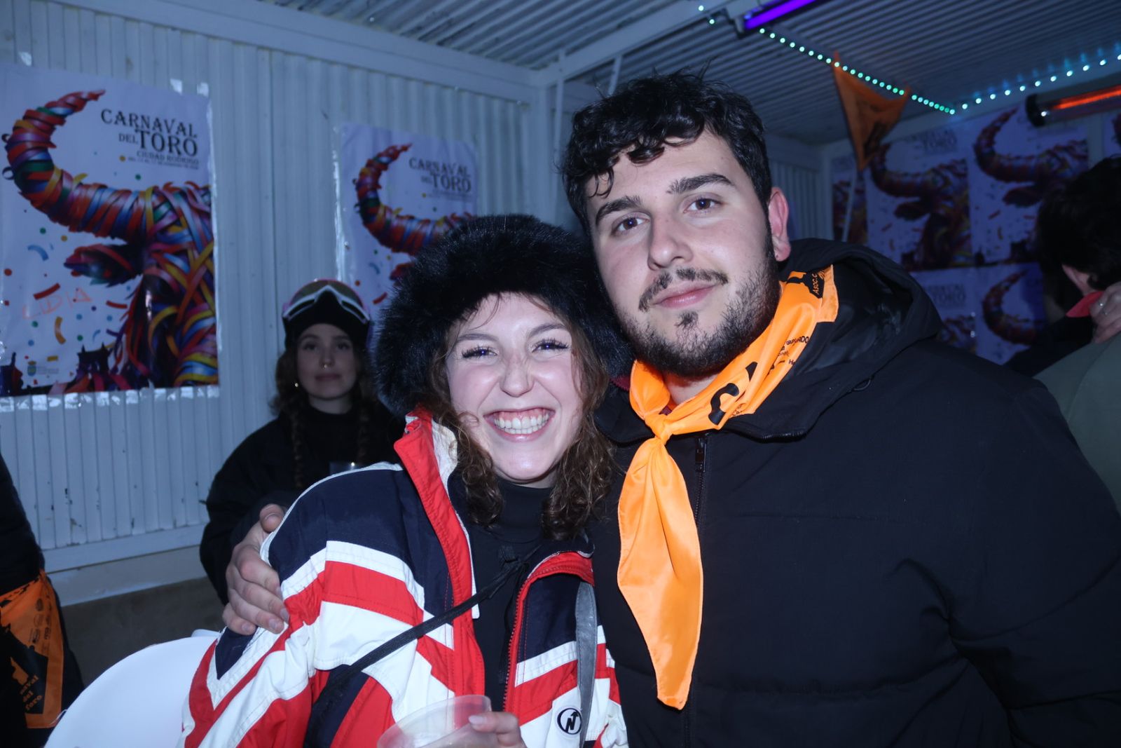 Los jóvenes vuelven a llenar las calles de Ciudad Rodrigo por el Carnaval del Toro
