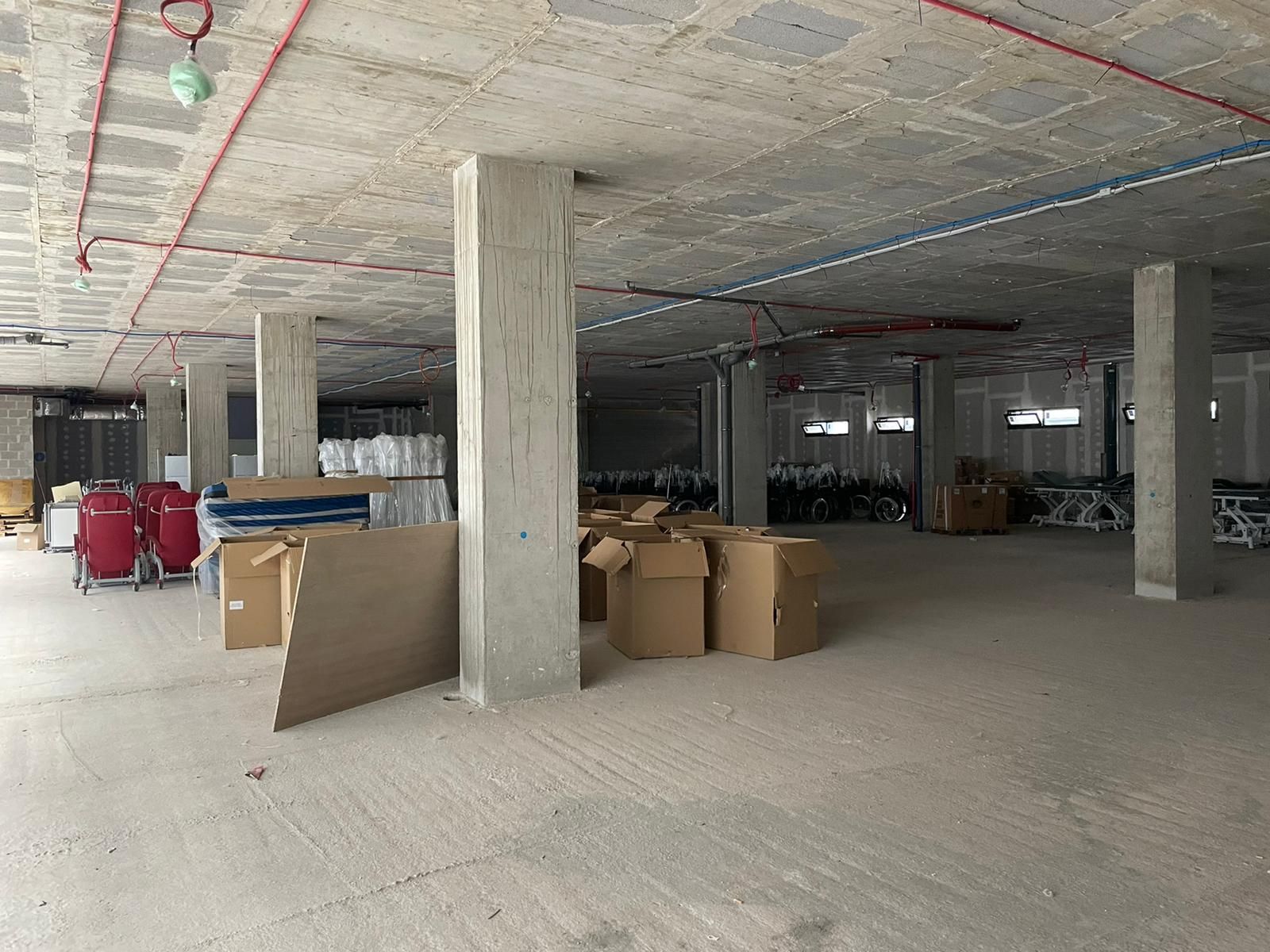 Estado actual de la sala donde se ubicará la cafetería del nuevo Hospital de Salamanca.