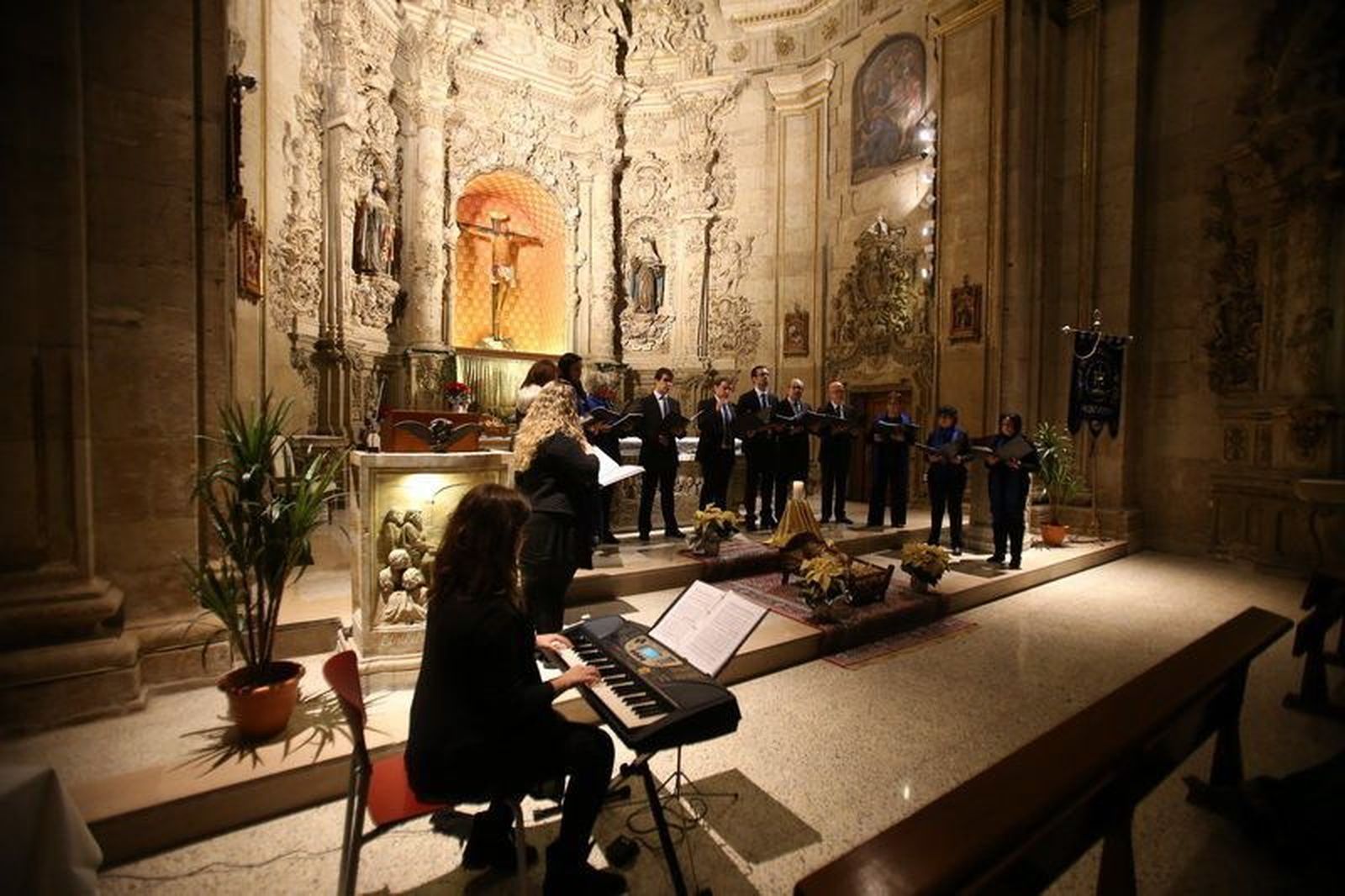 El coro de la cofradía de la Santa Vera Cruz busca nuevas voces