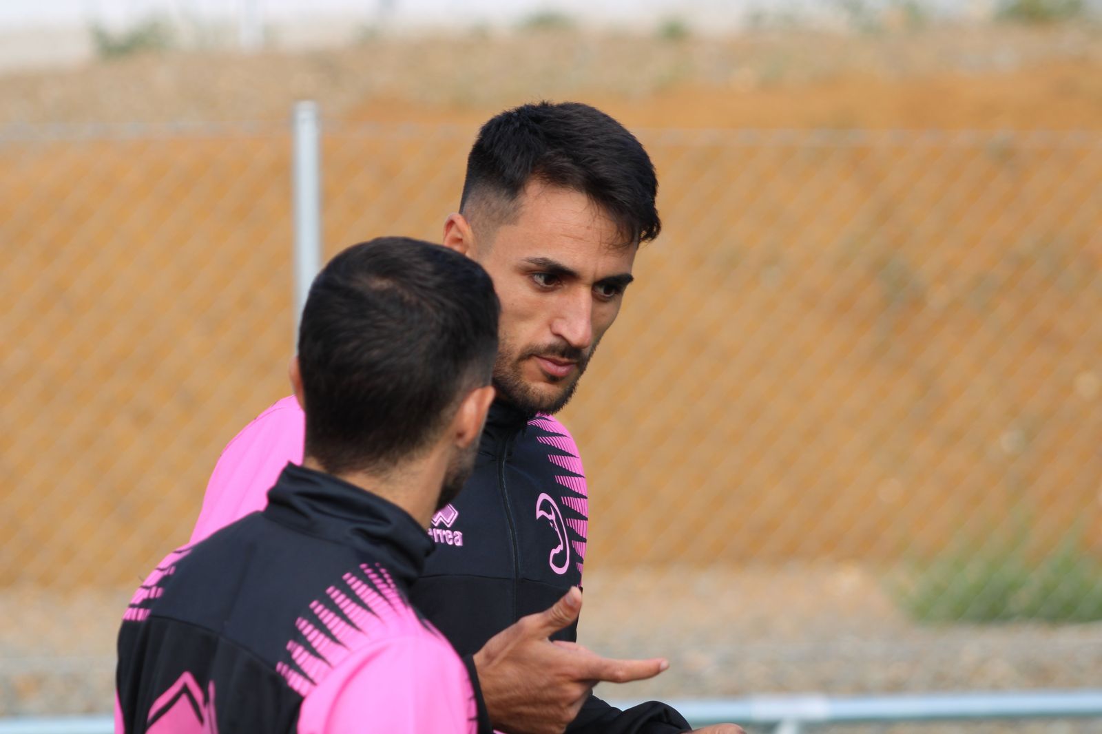 Iván Chapela, en una sesión de entrenamiento con Unionistas | FOTO SALAMANCA24HORAS.COM