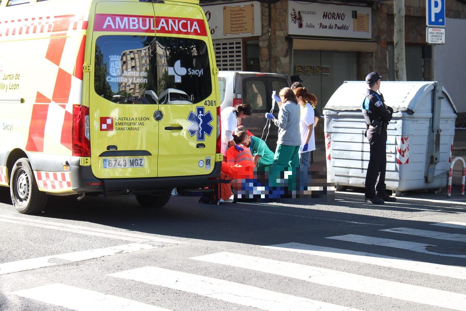 muere-una-mujer-atropellada-en-la-avenida-de-comuneros-5