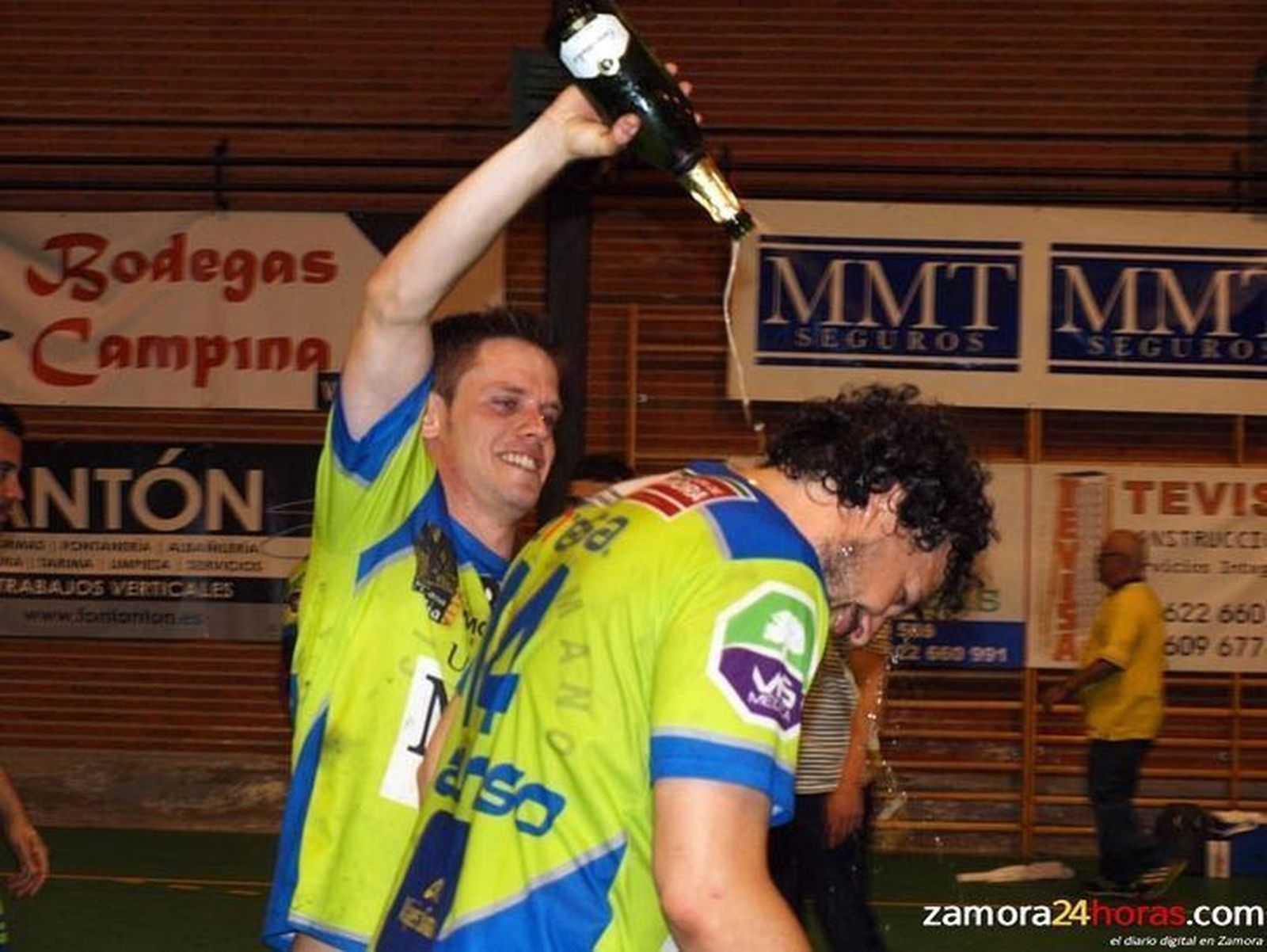 El MMT Seguros no quiere estar solo en su lucha por el ascenso en Santander y fletará un autobús