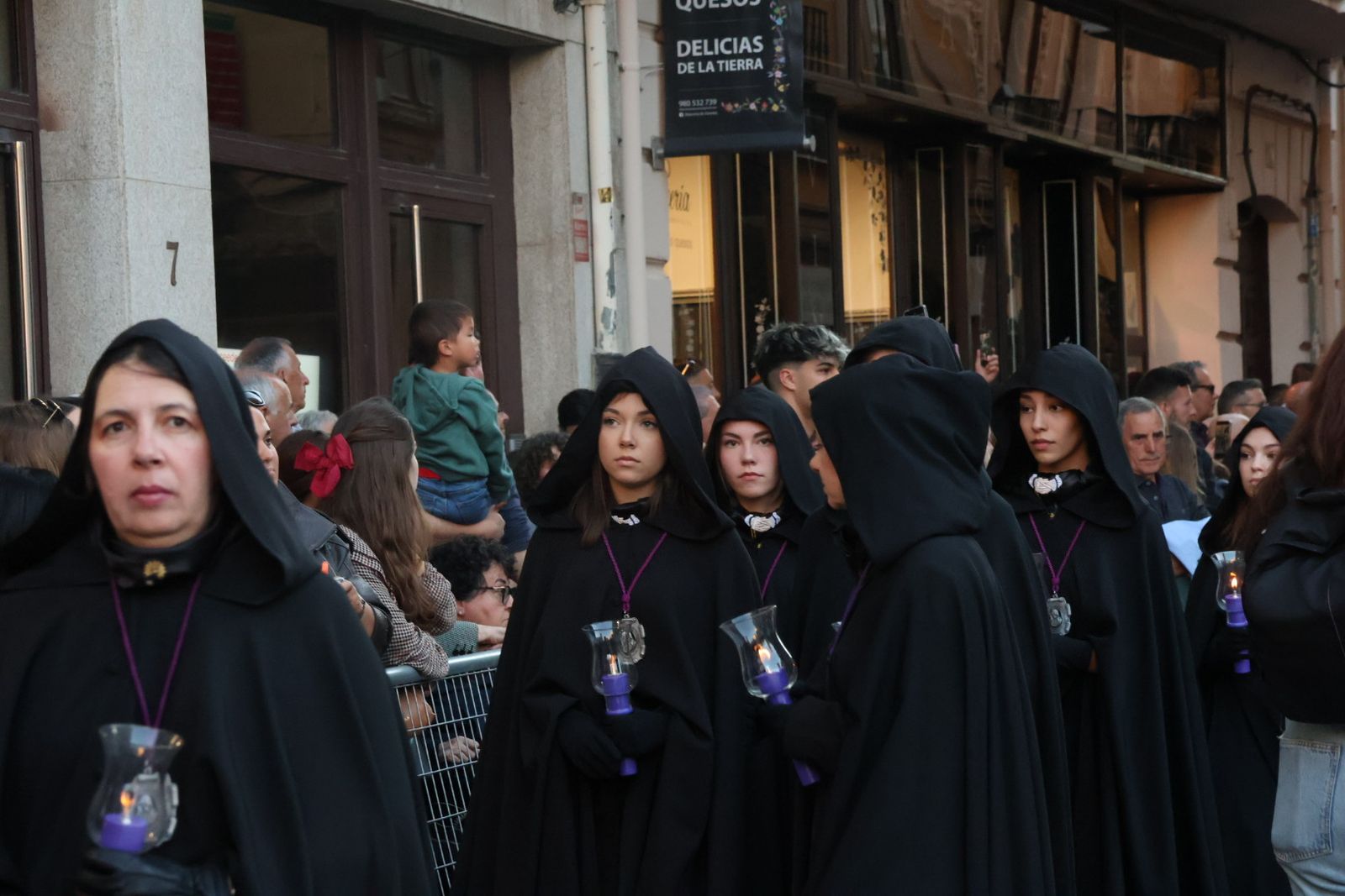 GALERÍA | Revive en imágenes la procesión de la Soledad
