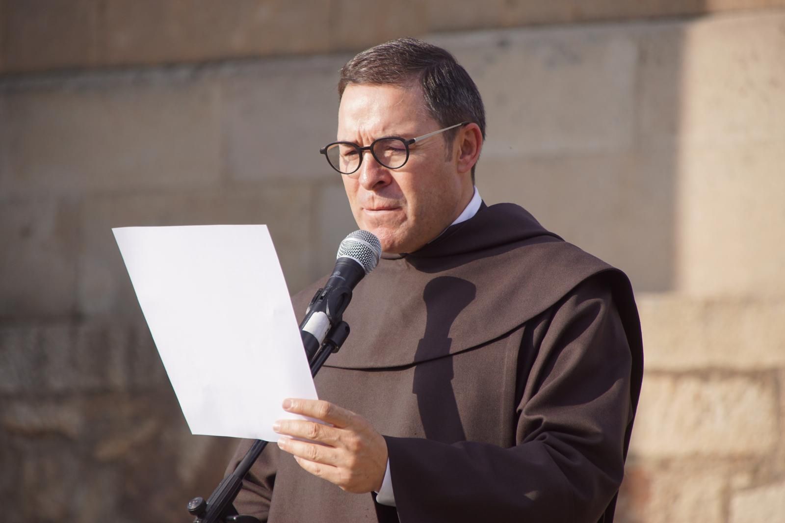Ofrenda Floral a Santa Teresa en Alba de Tormes (10).jpeg