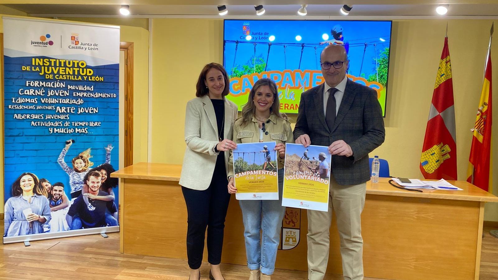 Pilar Vicente, Estela López y Fernando Prada durante la presentación