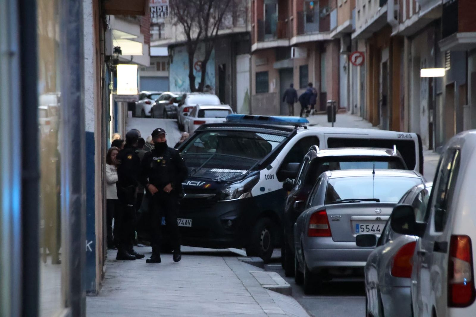 Los vecinos de León Felipe tras el incendio