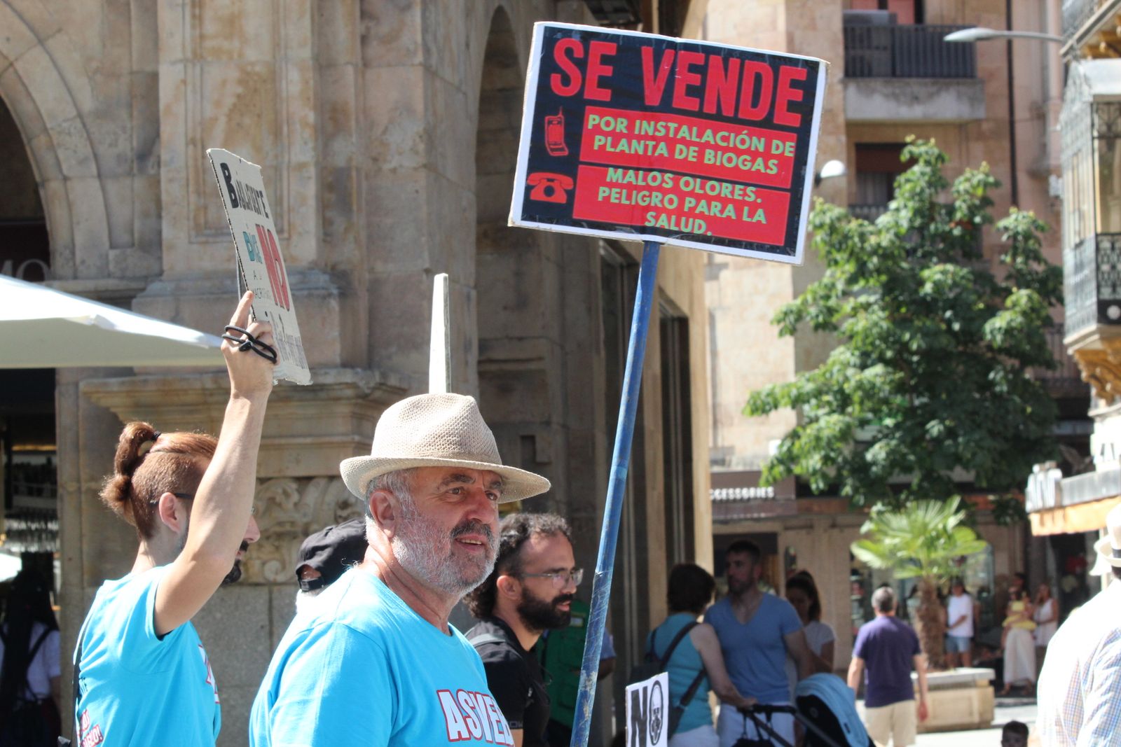 Manifestación Biogás en la Plaza Mayor de Salamanca