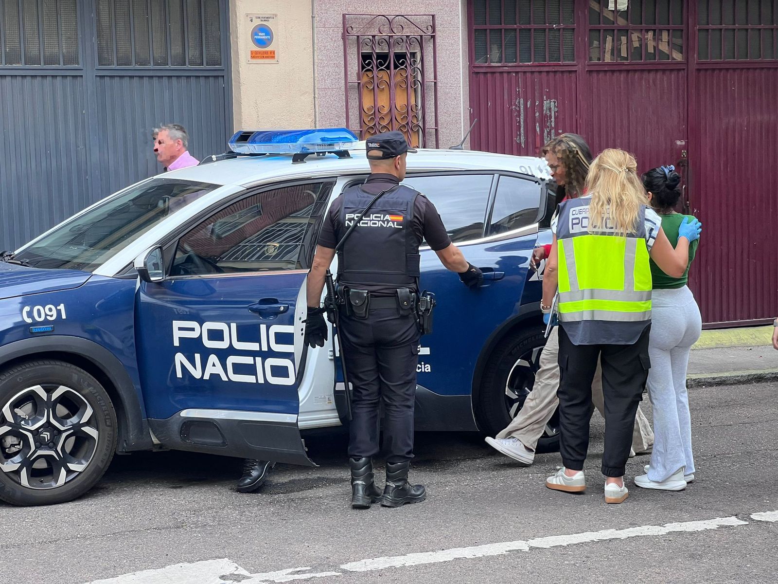 Un detenido en una operación de Policía Nacional en el barrio Vidal (14).jpeg