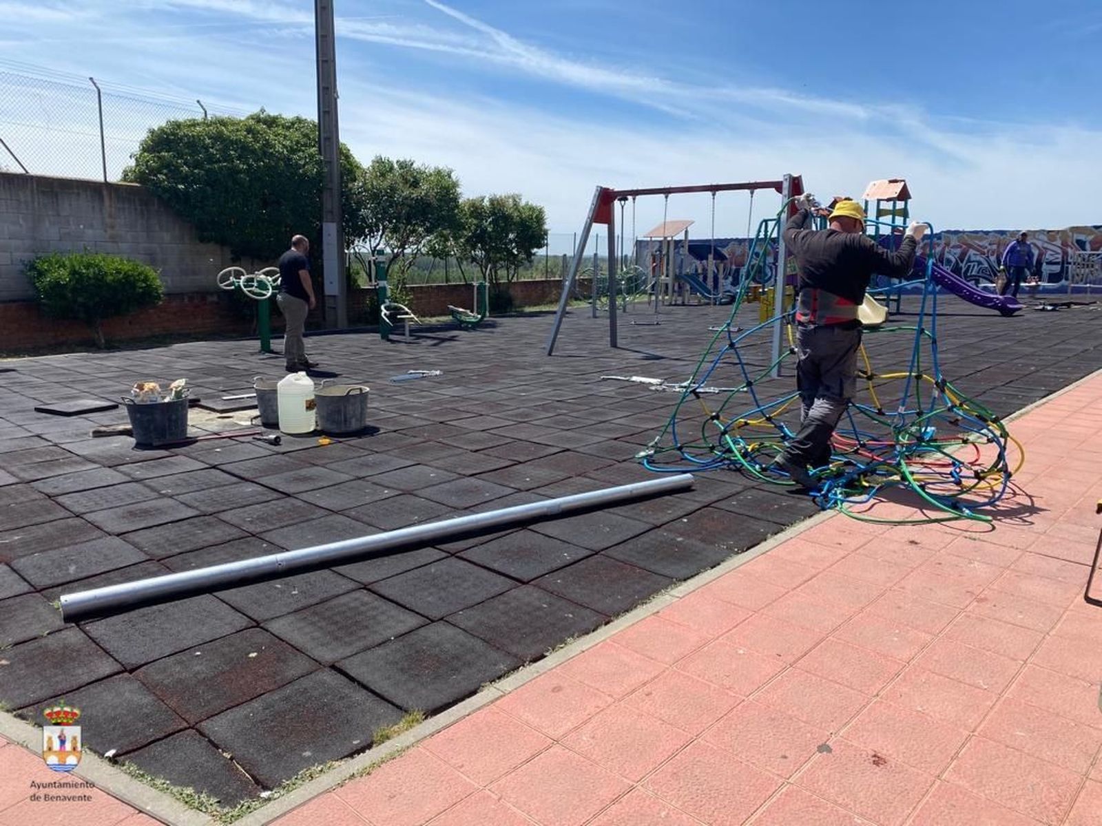 Renovación del parque infantil de San Isidro de Benavente