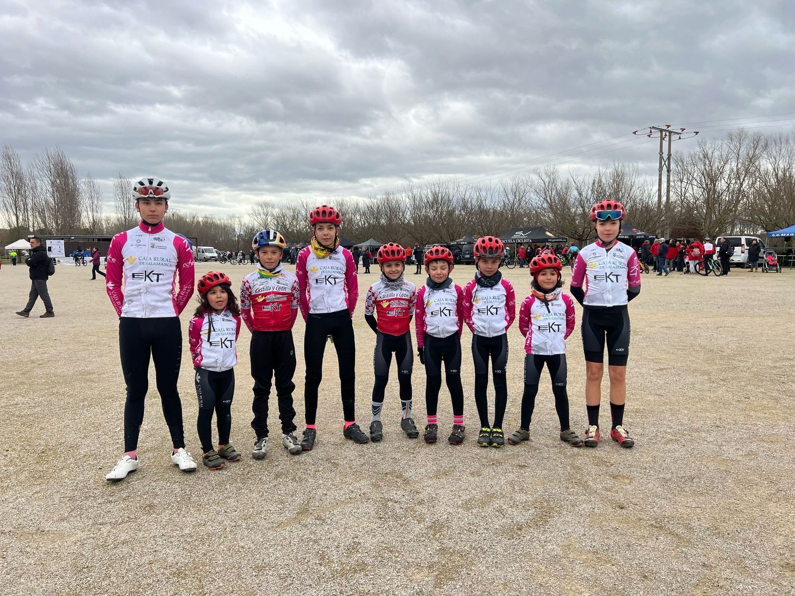 foto-equipo-escuelas-arroyo100325