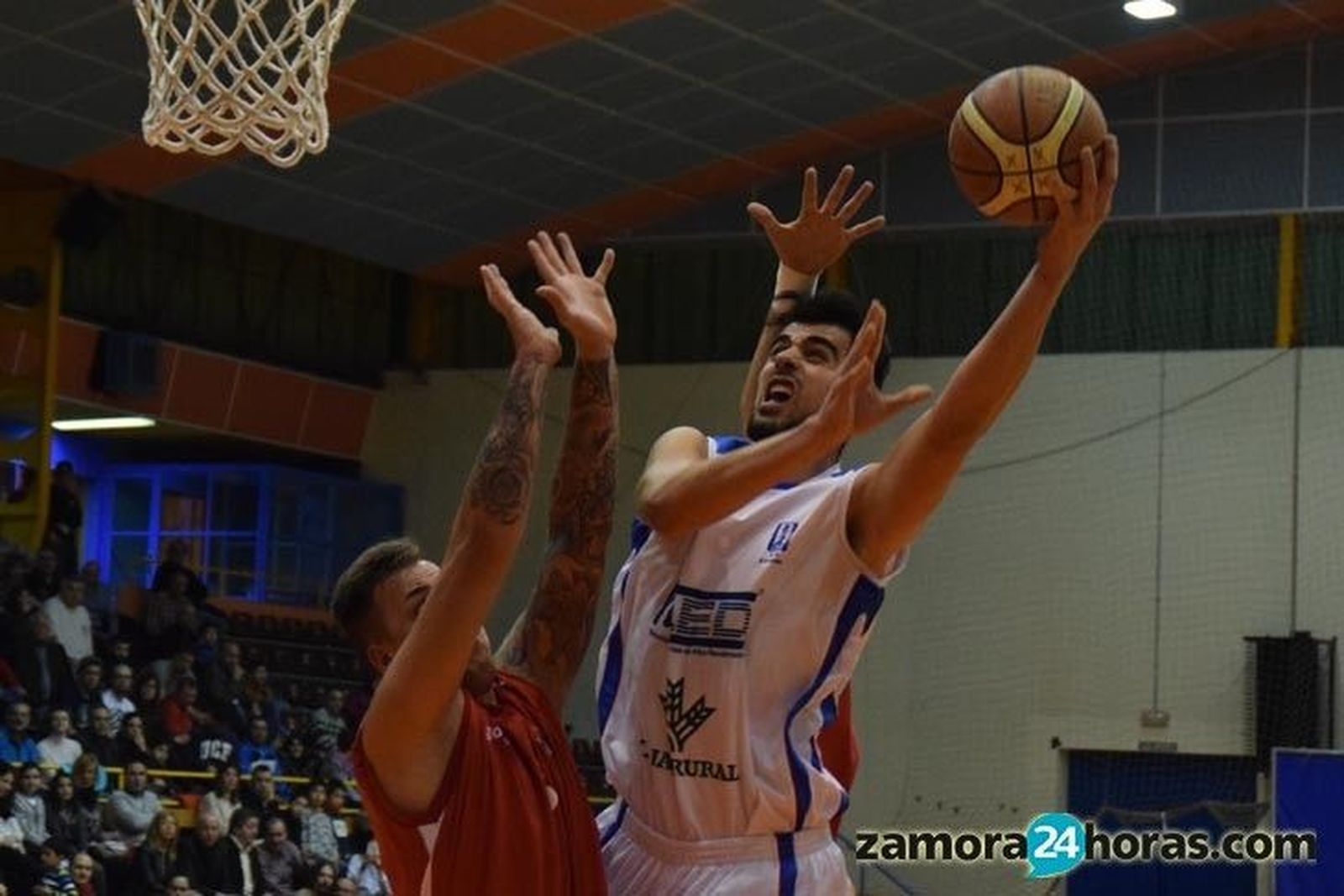 El Aquimisa Queso Zamorano renueva a su ‘techo’ Christopher Iza