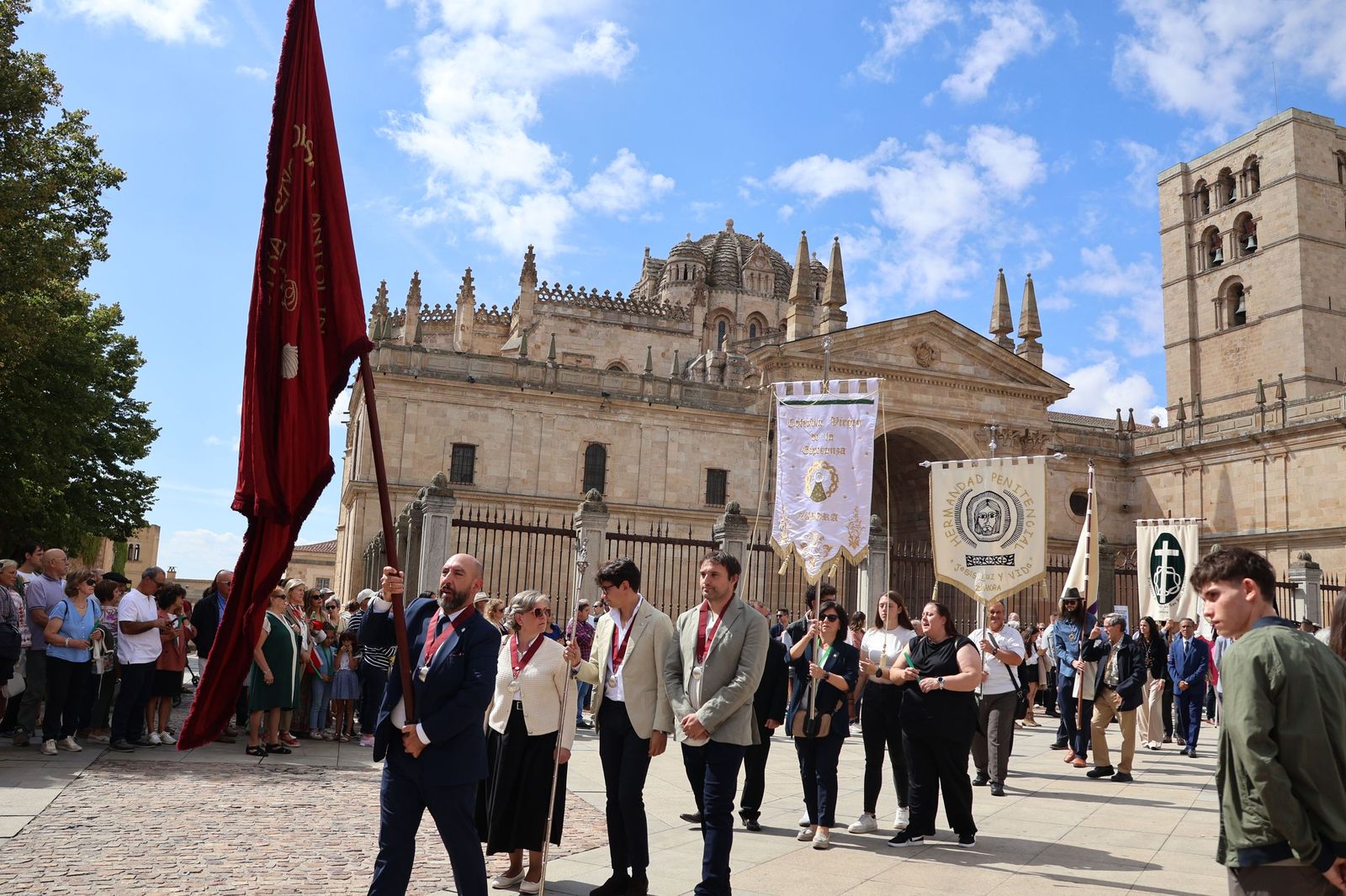 Procesión extraordinaria de la Virgen de La Esperanza