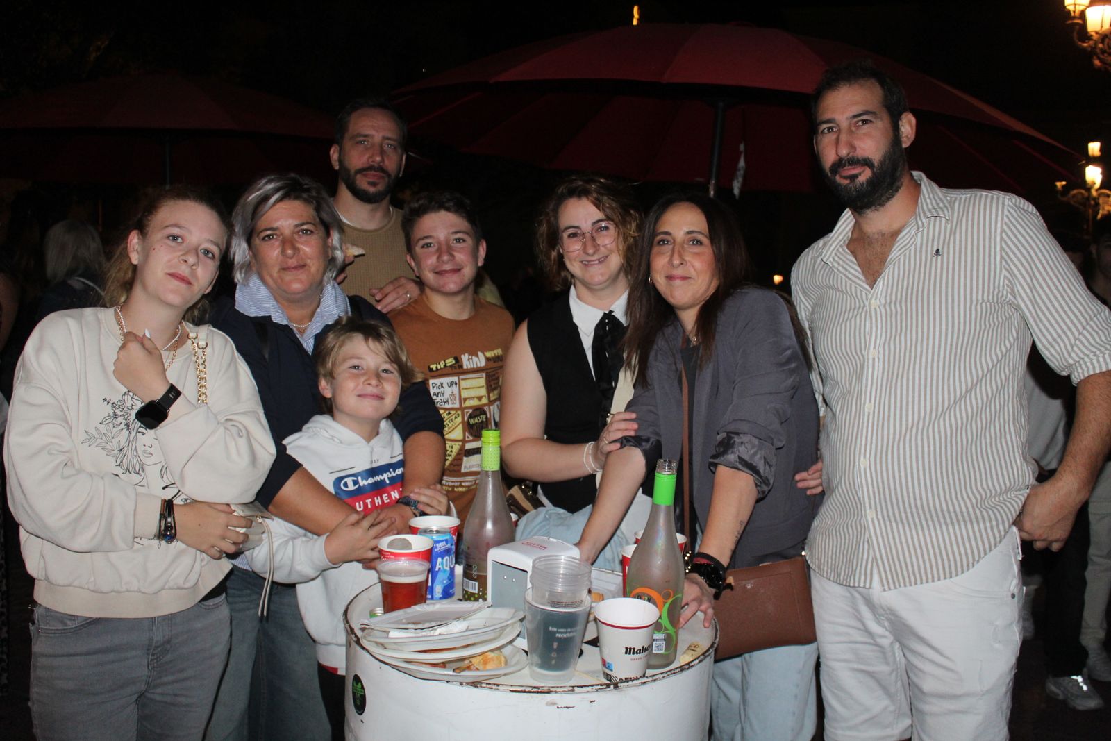 La Feria de Día se llena en la tarde-noche de este viernes, punto de partida del fin de semana