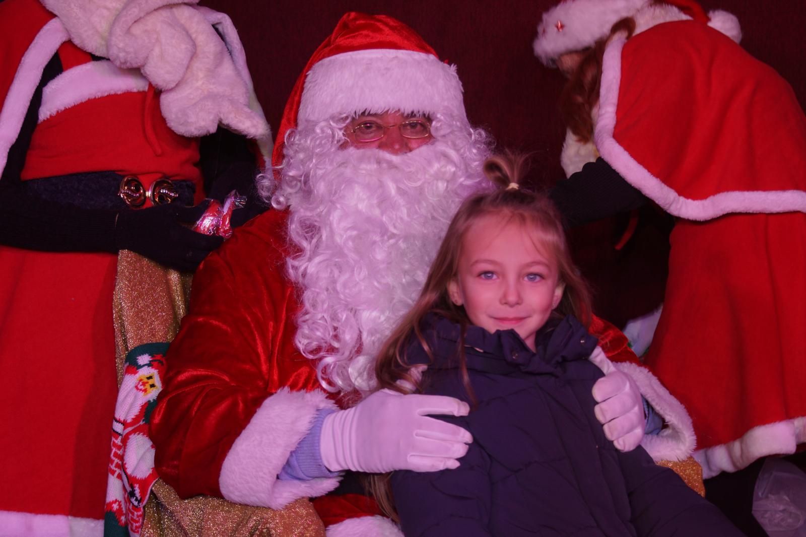 El Encinar recibe la visita de Papa Noel