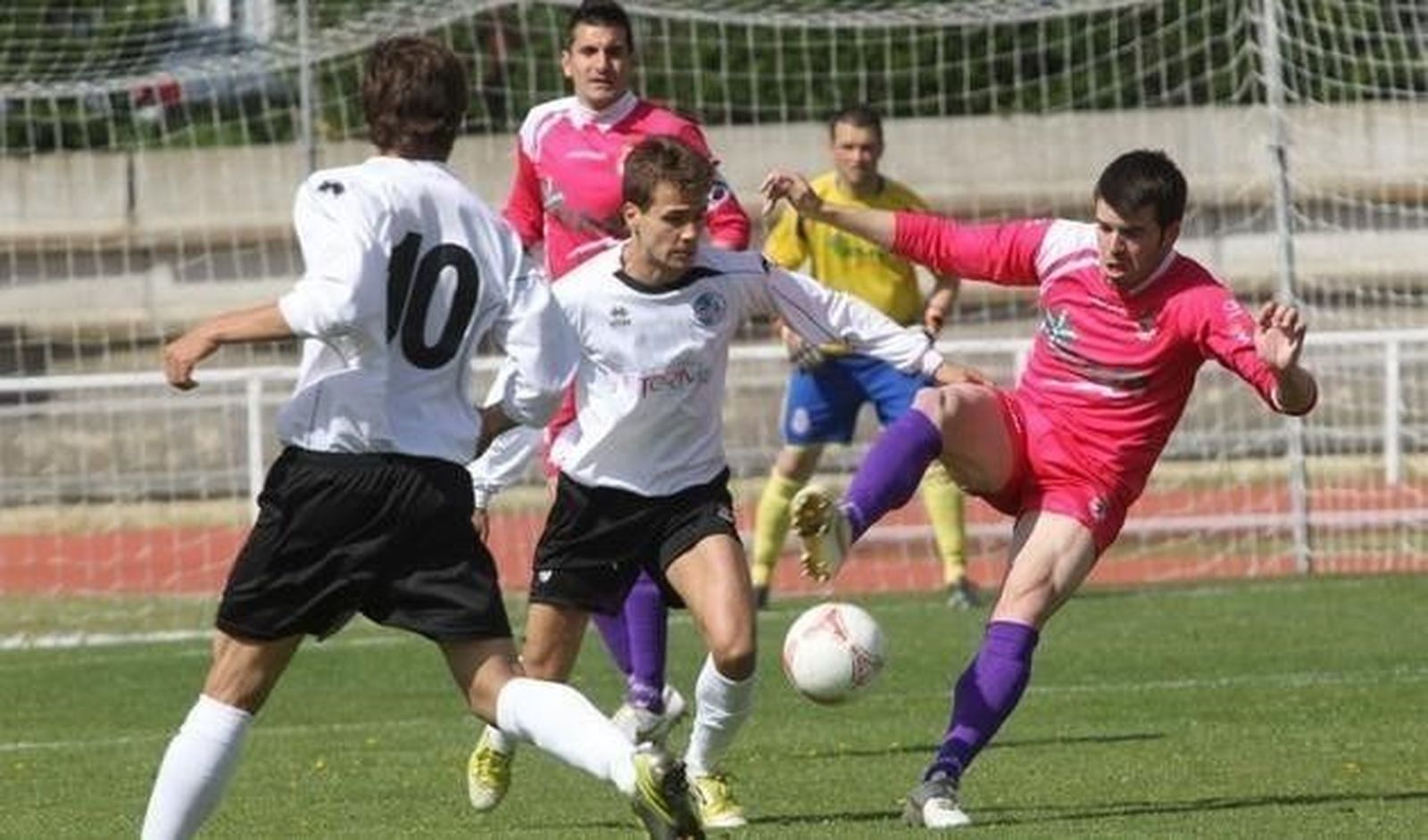 Tranquilidad en el Salmantino para visitar al Burgos