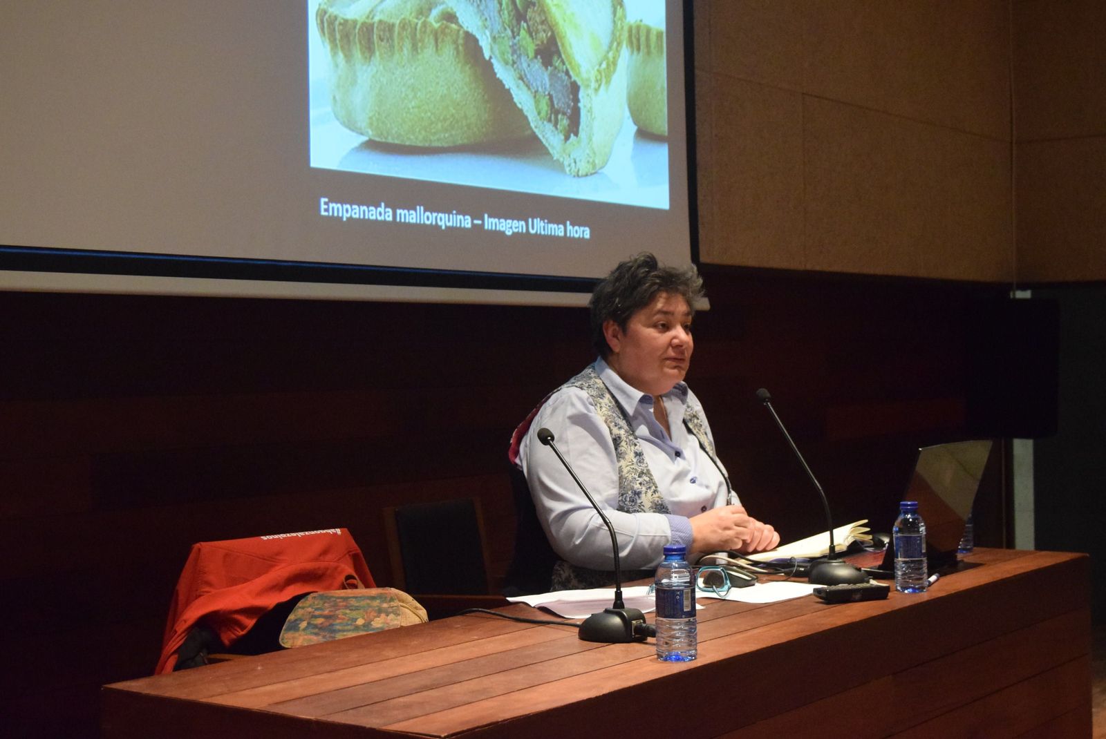 conferencia-sobre-la-importancia-del-cordero-en-las-religiones-2