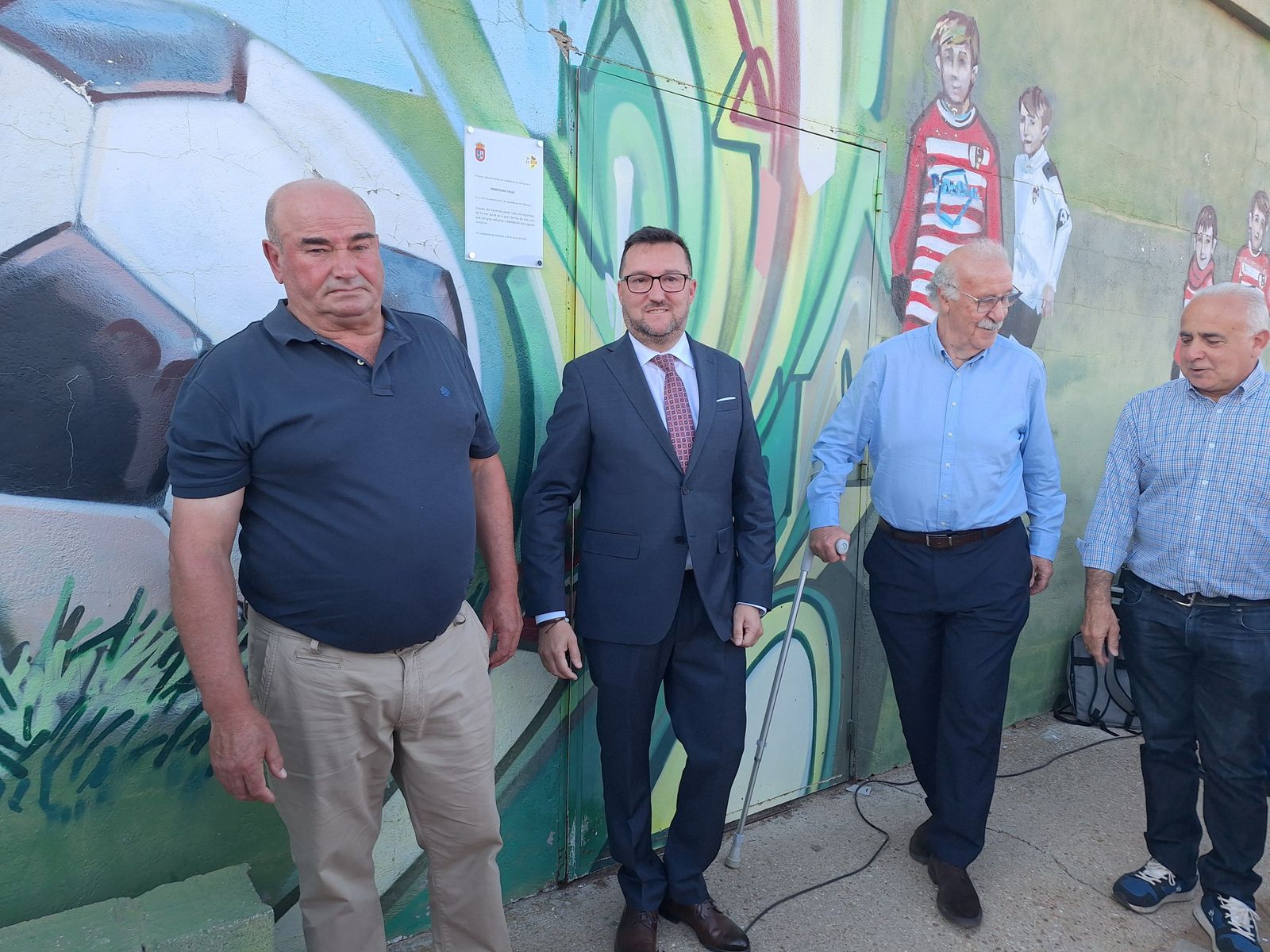 El campo de Castellanos de Villiquera pasa a llamarse Marcelino Valle