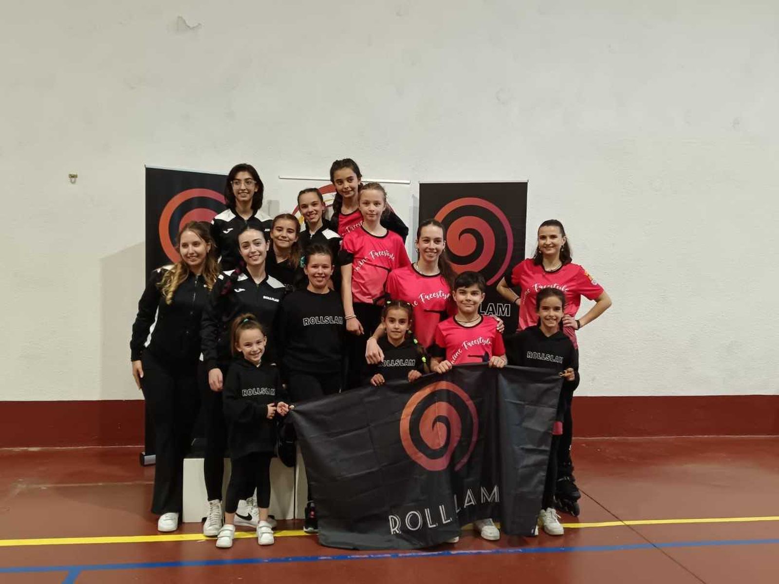 Rollslam consiguen seis oros, cuatro platas y tres bronces en el Campeonato Regional de Patinaje Inline Freestyle