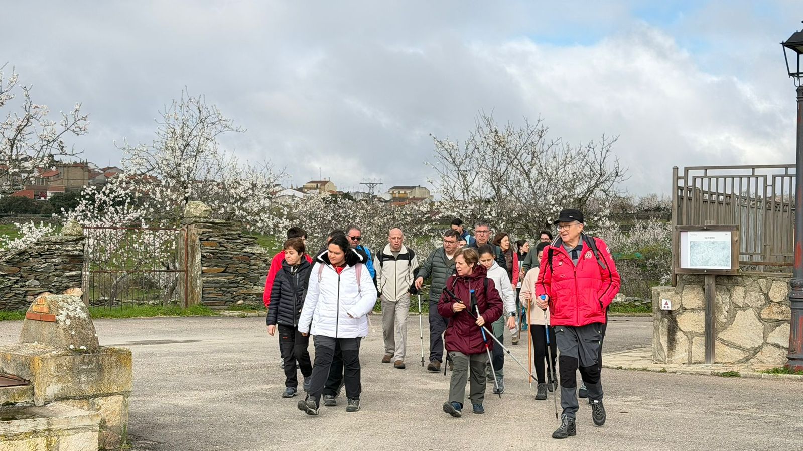 Marcha senderista en Vilvestre