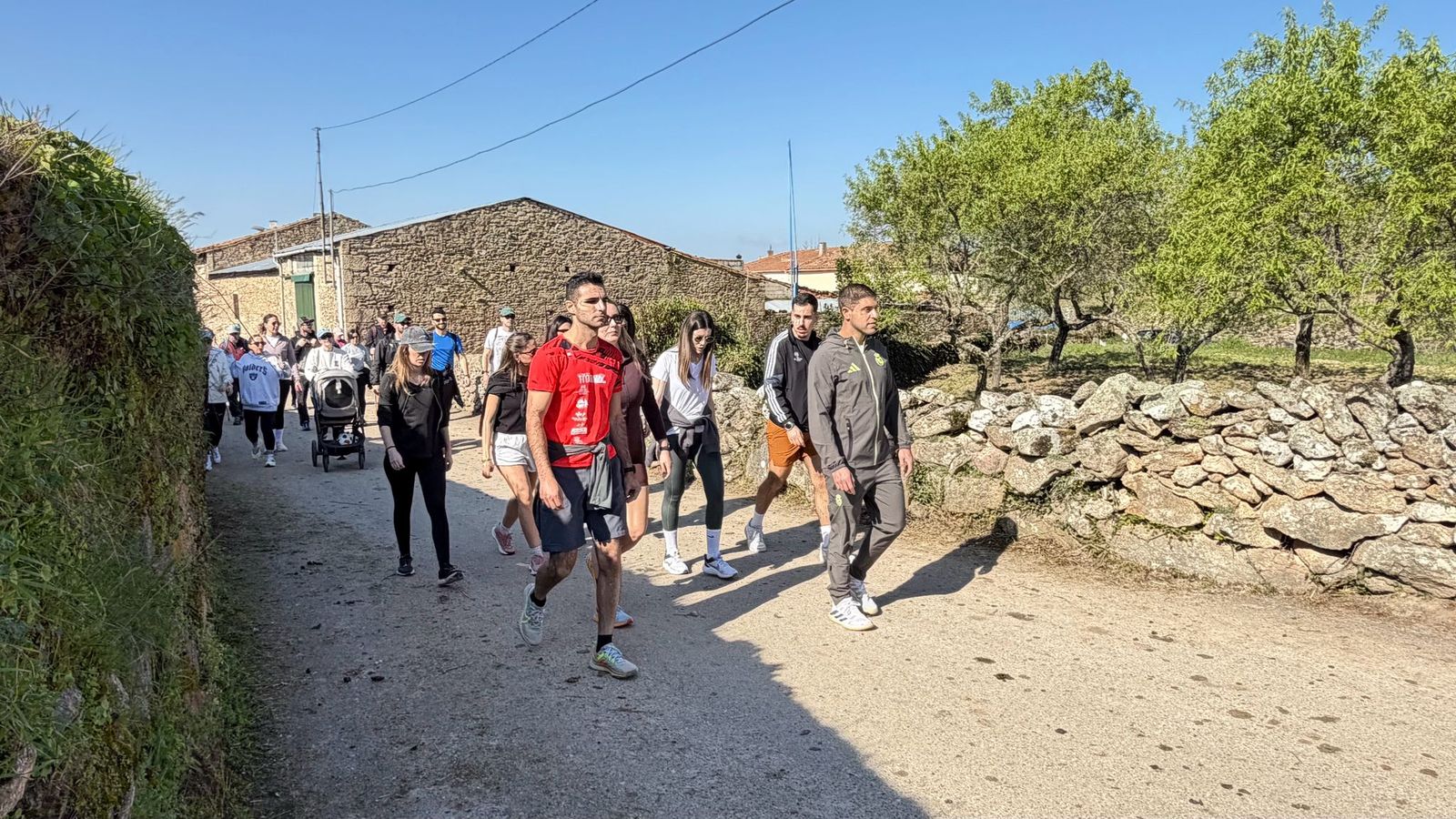 Marcha senderiesta mieza