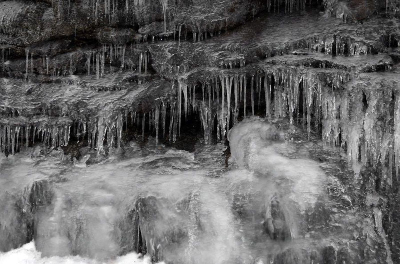 Frio hielo agua congelada