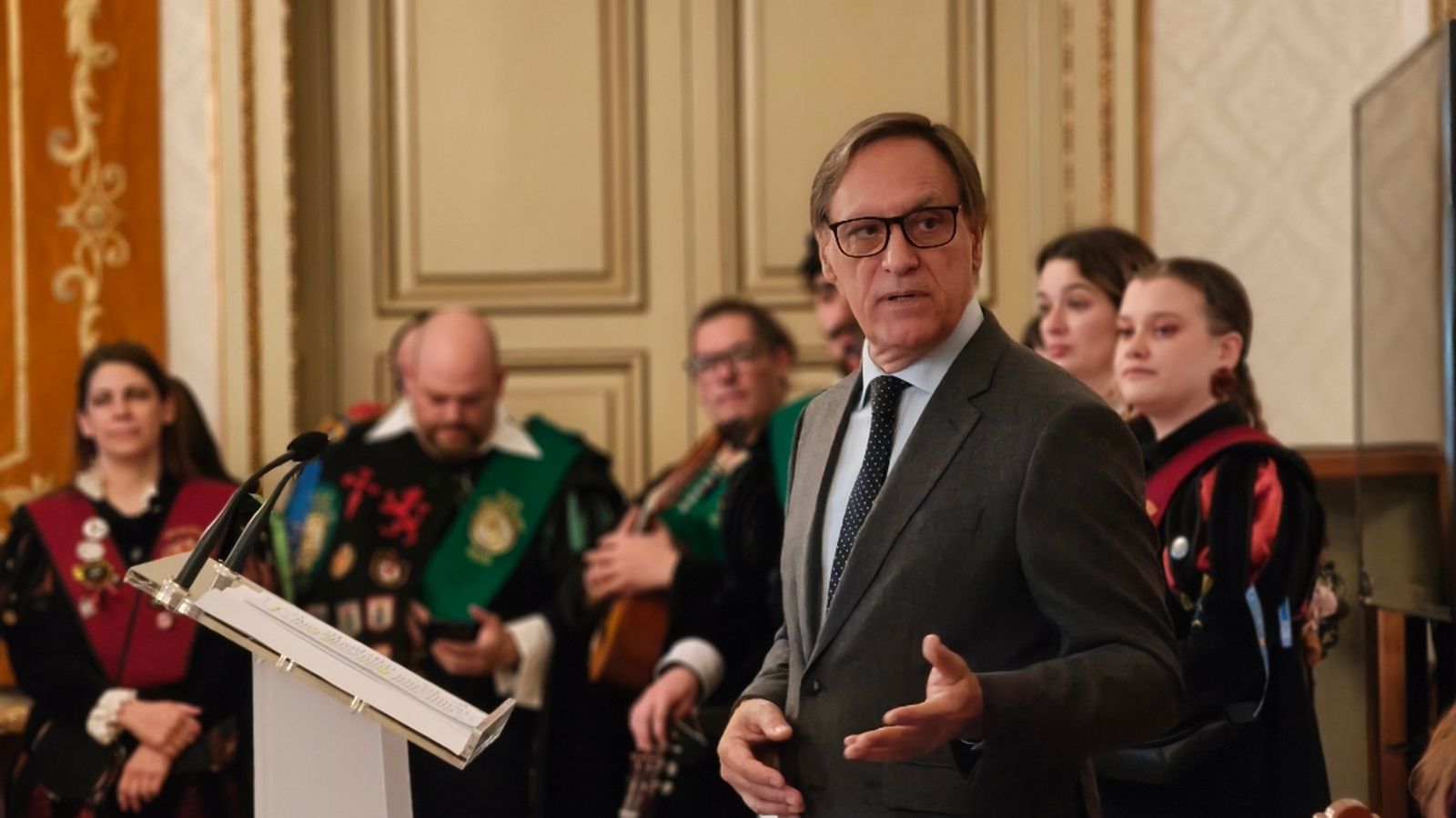 El alcade de Salamanca recibe a las tunas procedentes de toda España