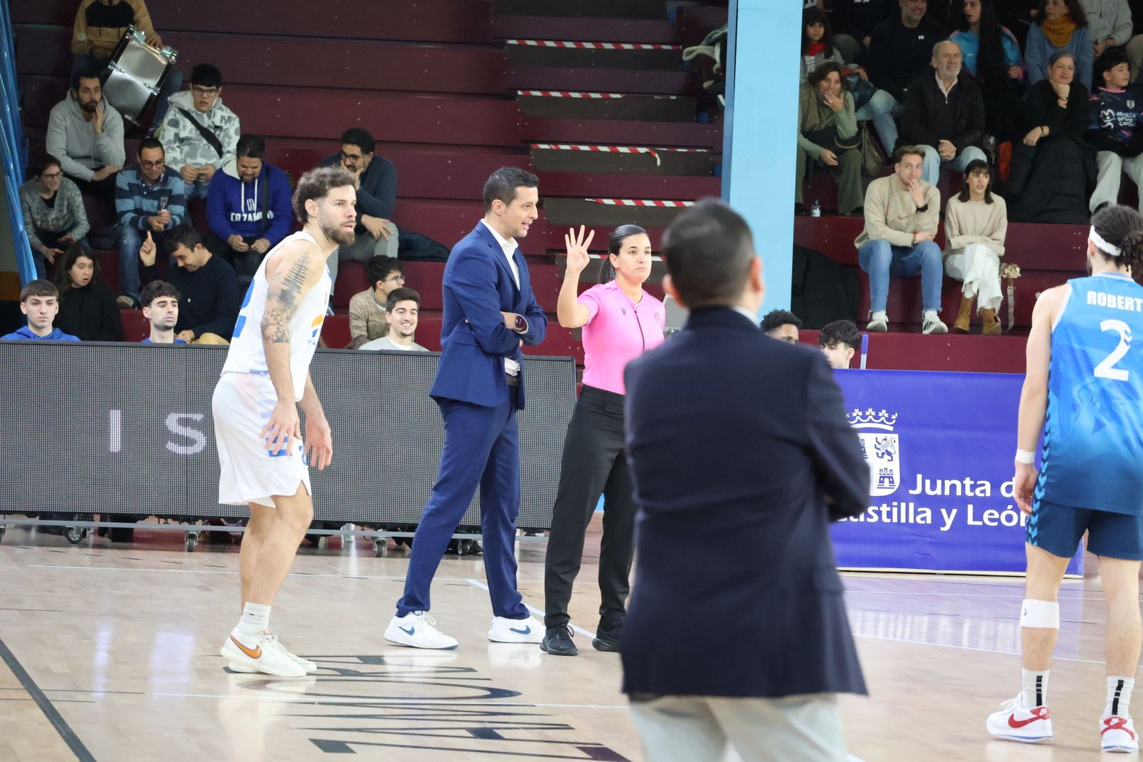 GALERÍA | El CB Zamora recibe al Melilla Baloncesto en busca de la victoria en su primer partido del año
