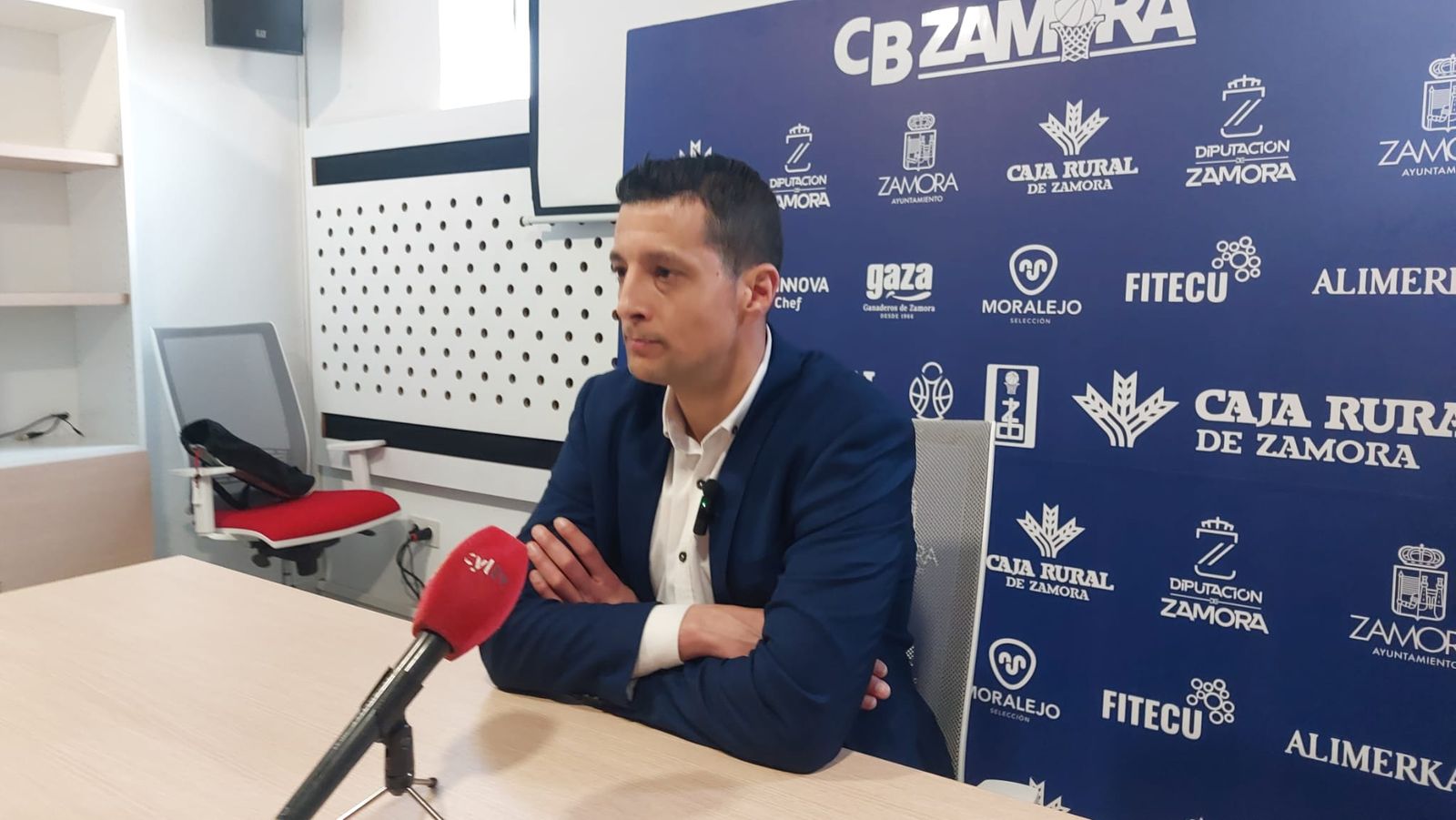 Saulo Hernández en rueda de prensa