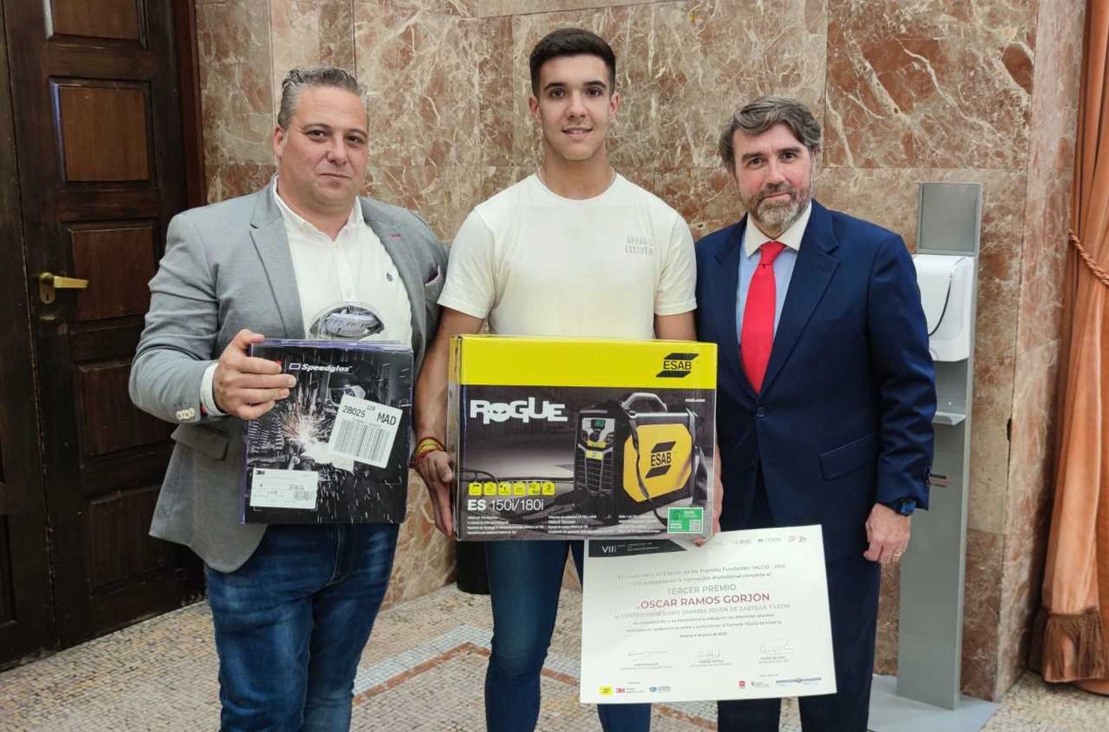 Un instante de la entrega de premios