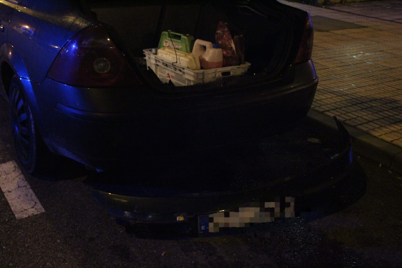Colisión entre dos turismos en Avenida Agustinos Recoletos