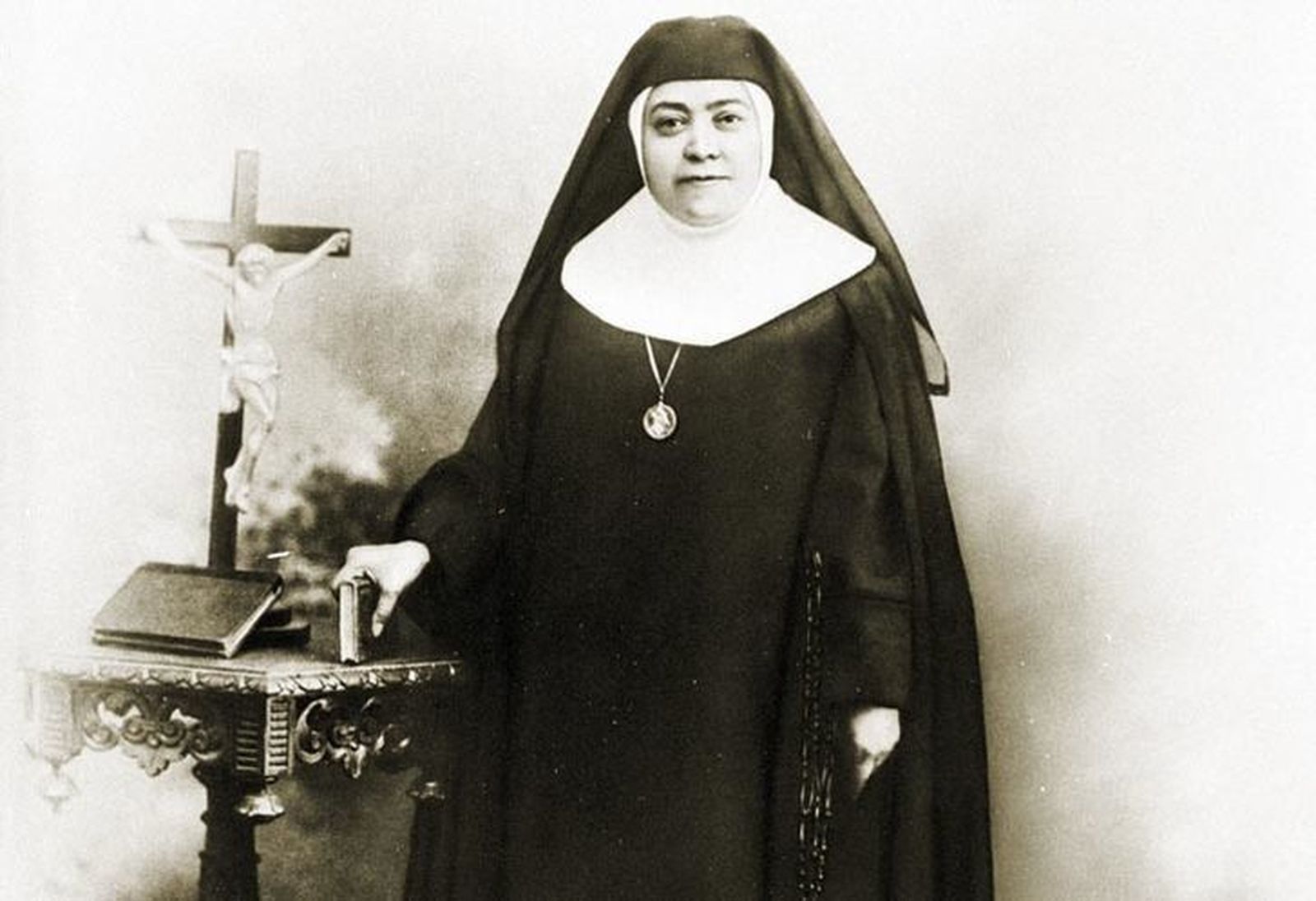 Santa Bonifacia, con la mujer trabajadora y pobre