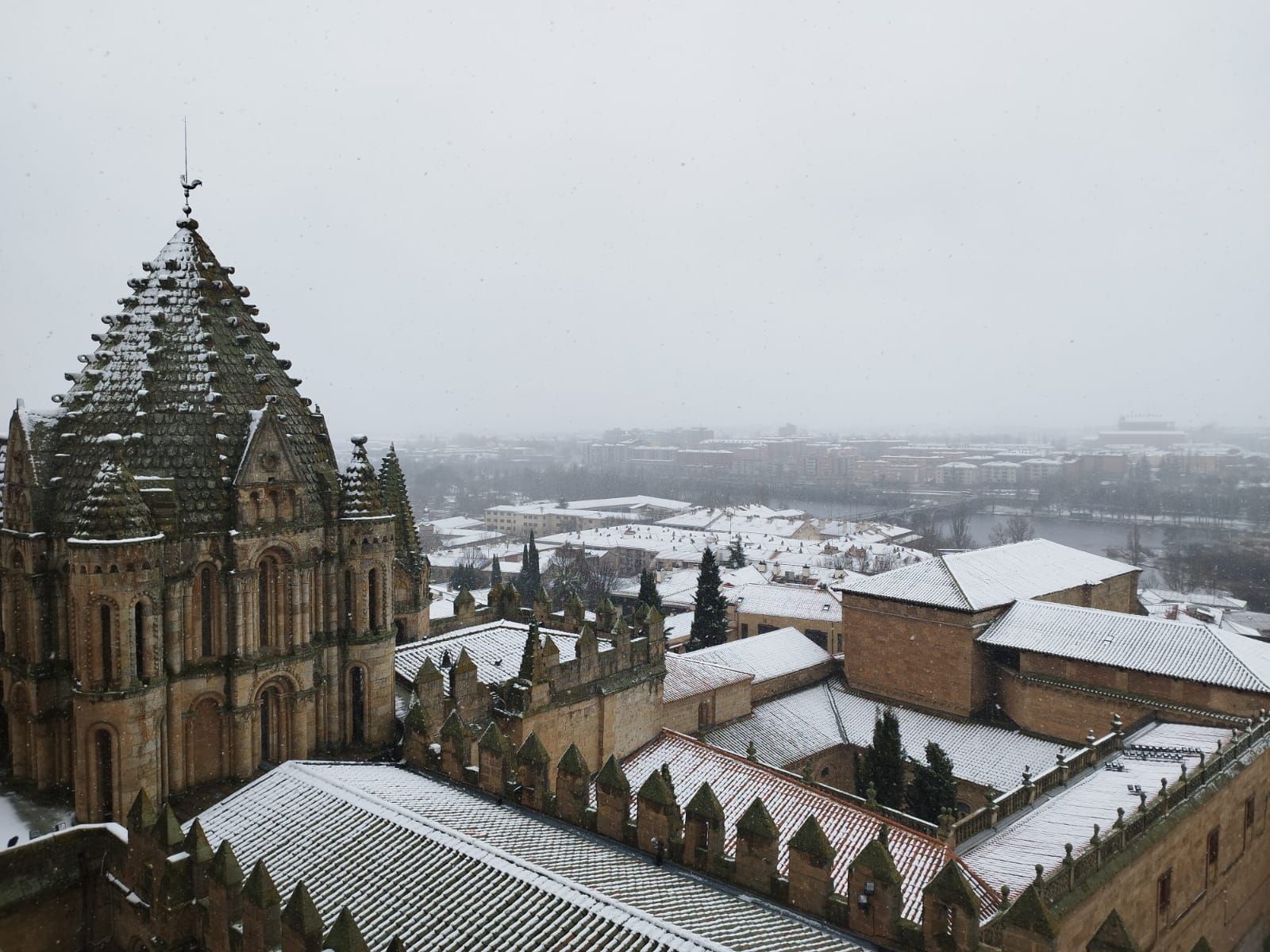 nieve-en-la-zona-de-la-catedral-jueves-23-de-febrero-5