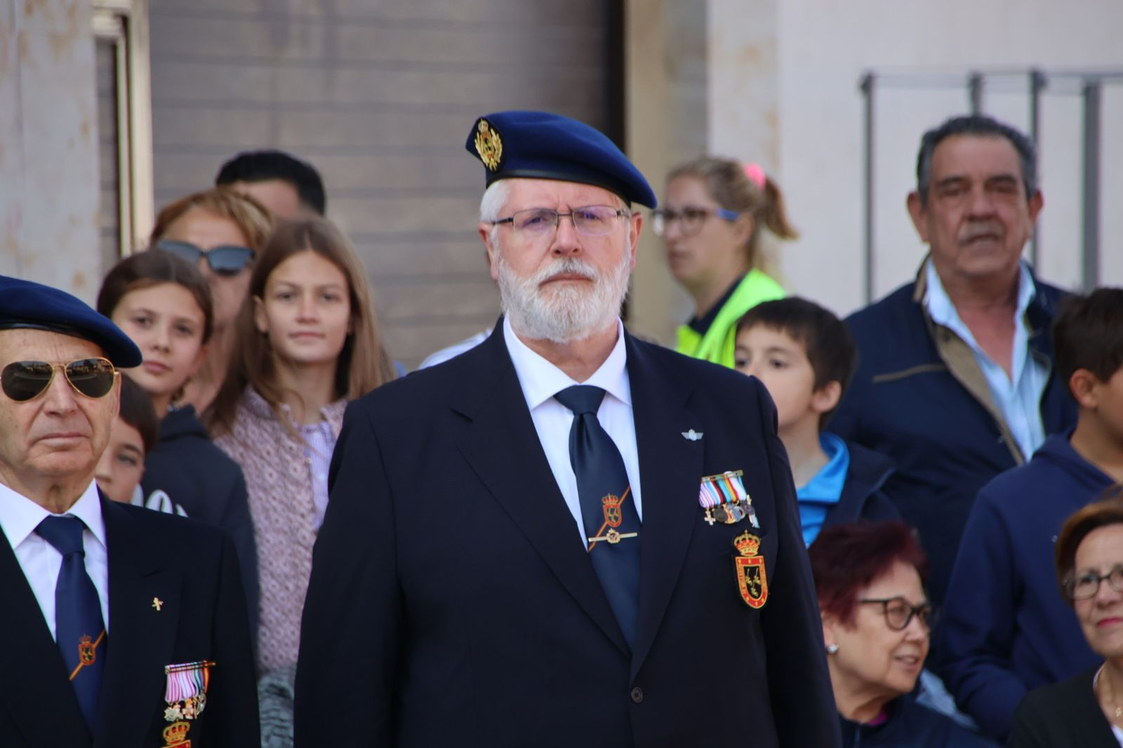 Inauguración glorieta a la Guardia Civil en Villares de la Reina