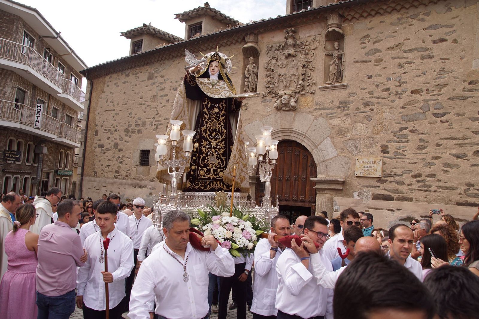 Alba, salida de clausura de Santa Teresa, fiestas Transverberación 2025 (41).jpeg